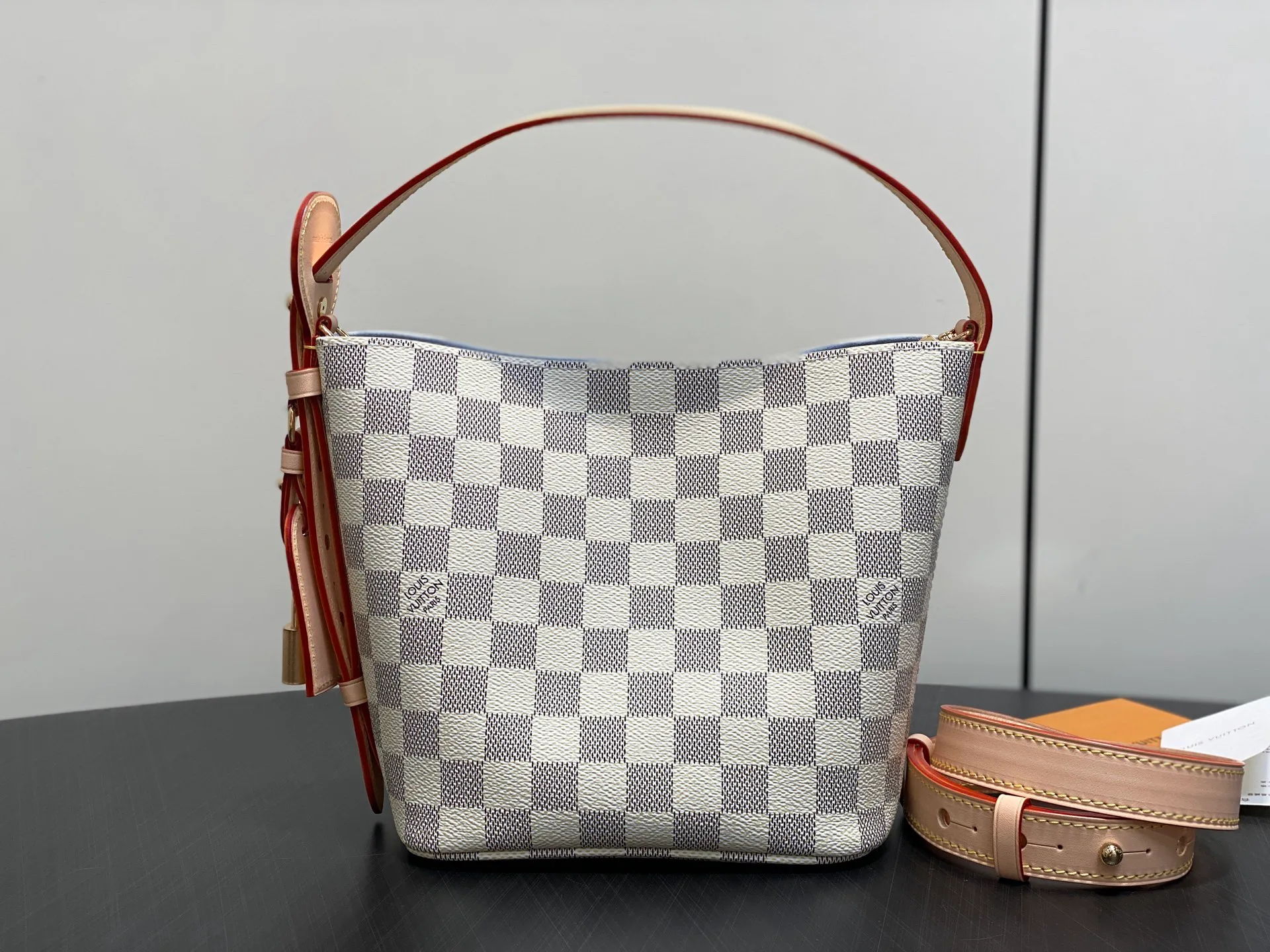 Классические Сумки Женские Louis Vuitton 11724327