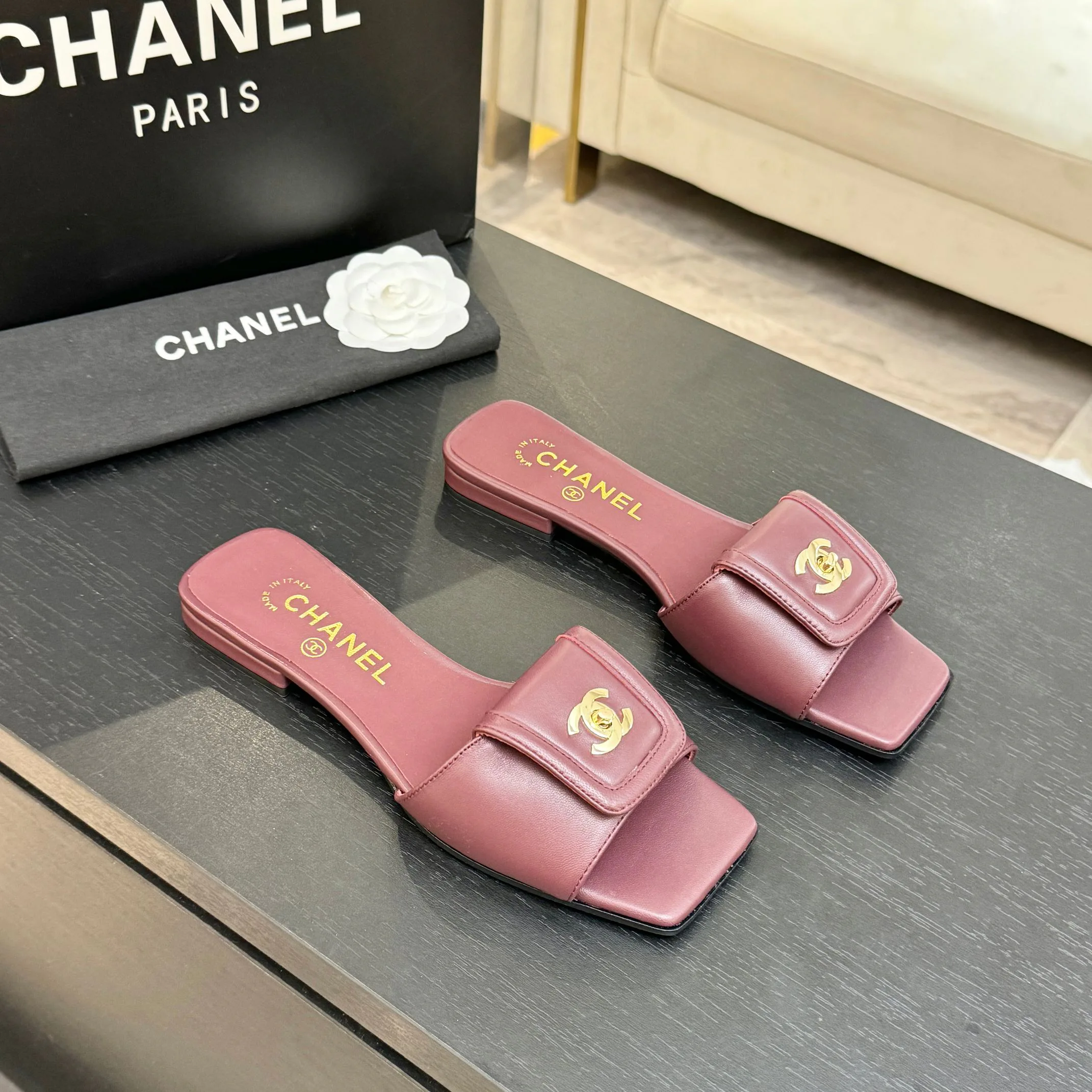 Шлепанцы Женские Chanel 12208628