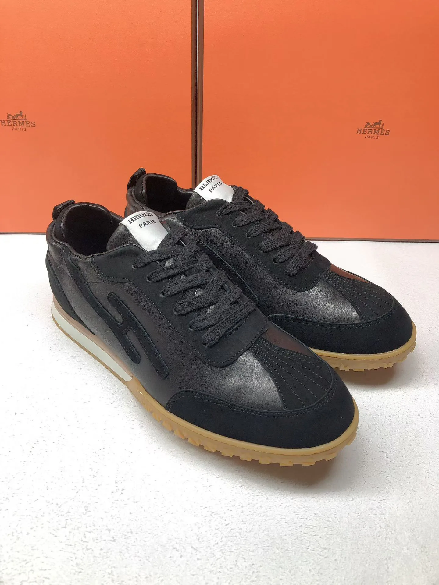 Кроссовки Женские Hermes 11765367