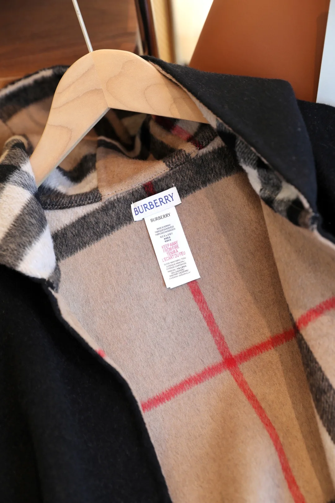 Пальто Женские Burberry 11654345