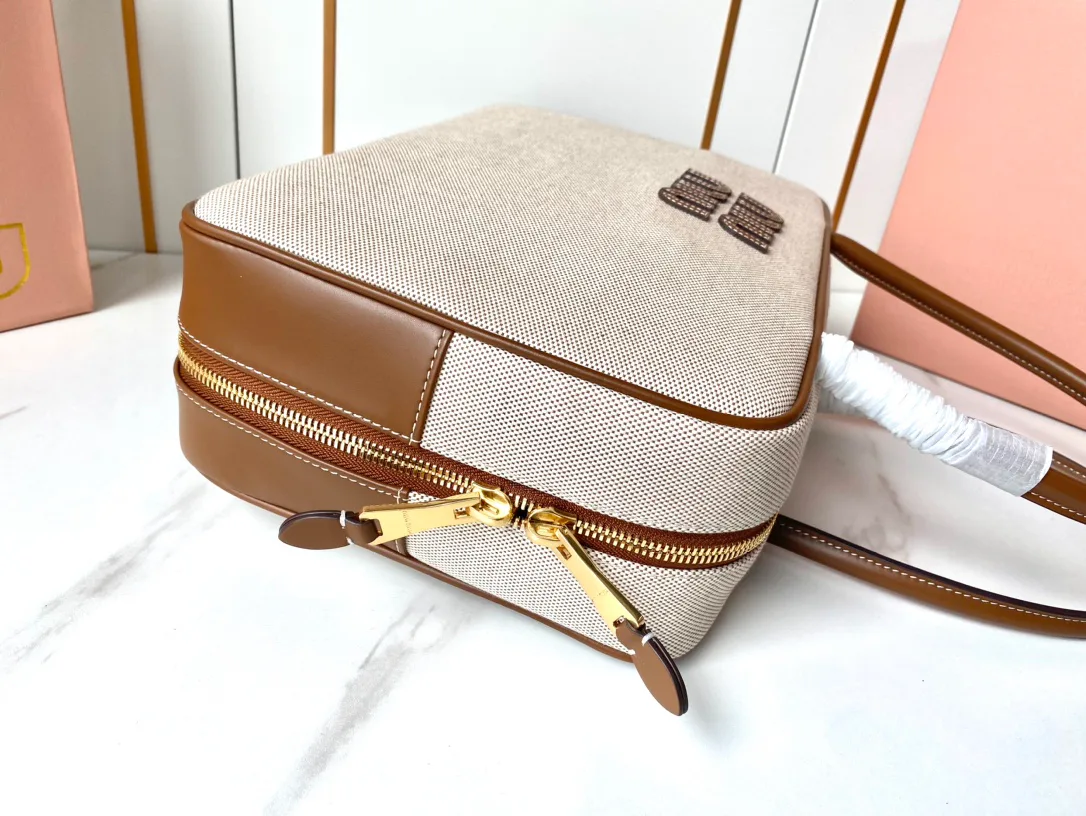 Классические Сумки Женские Miu Miu 19251