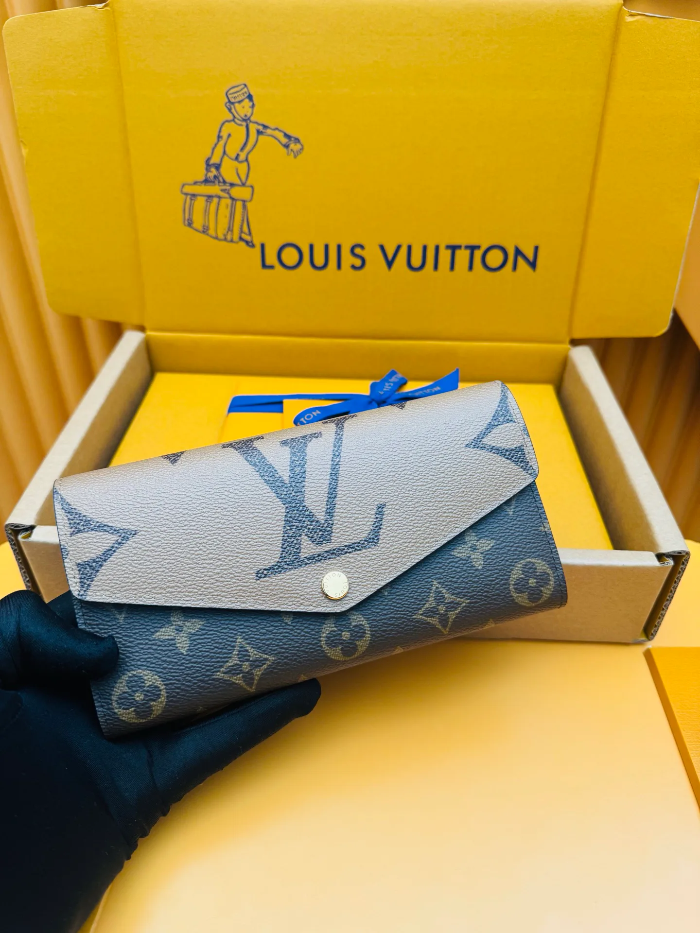 Классические Сумки Женские Louis Vuitton 11869538
