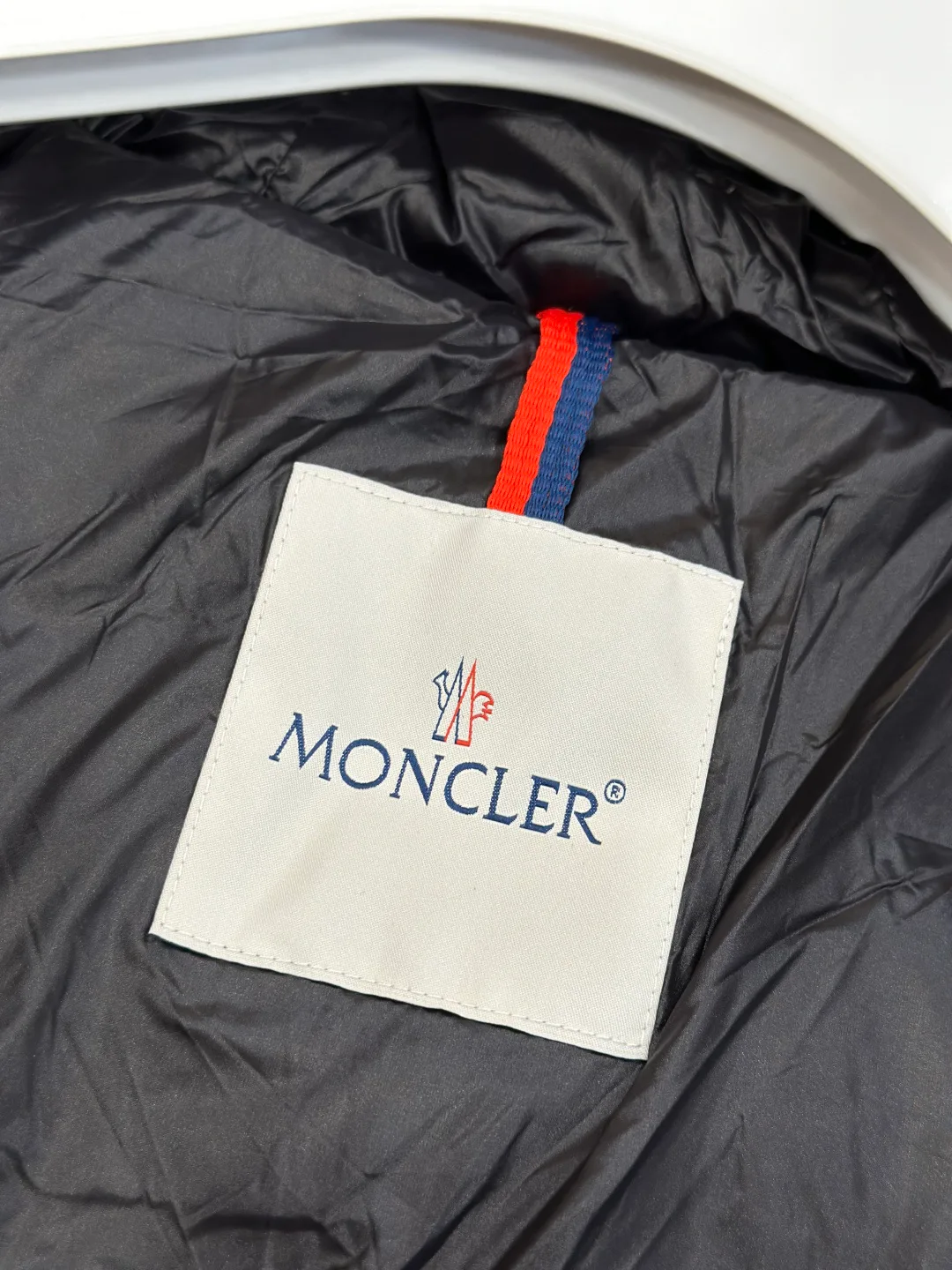 Куртки И Пуховики Мужские Moncler 18209649