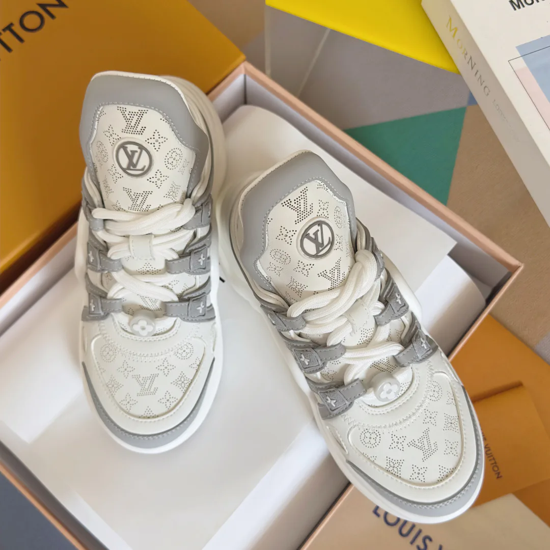 Кроссовки Женские Louis Vuitton 10273366