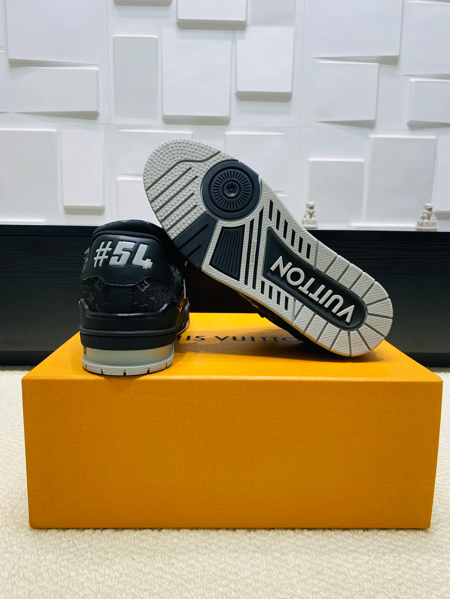 Кроссовки Женские Louis Vuitton 467048