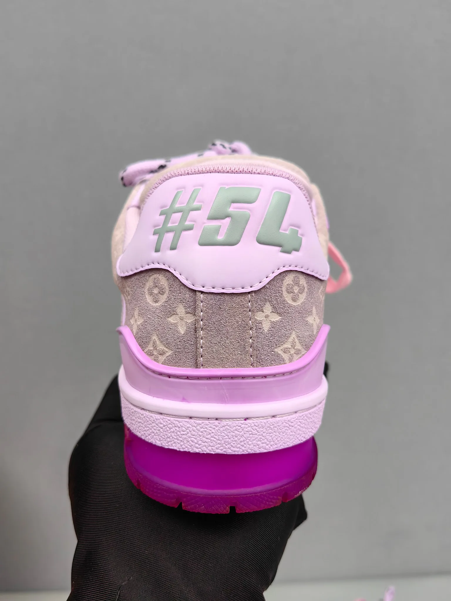 Кроссовки Женские Louis Vuitton 29083