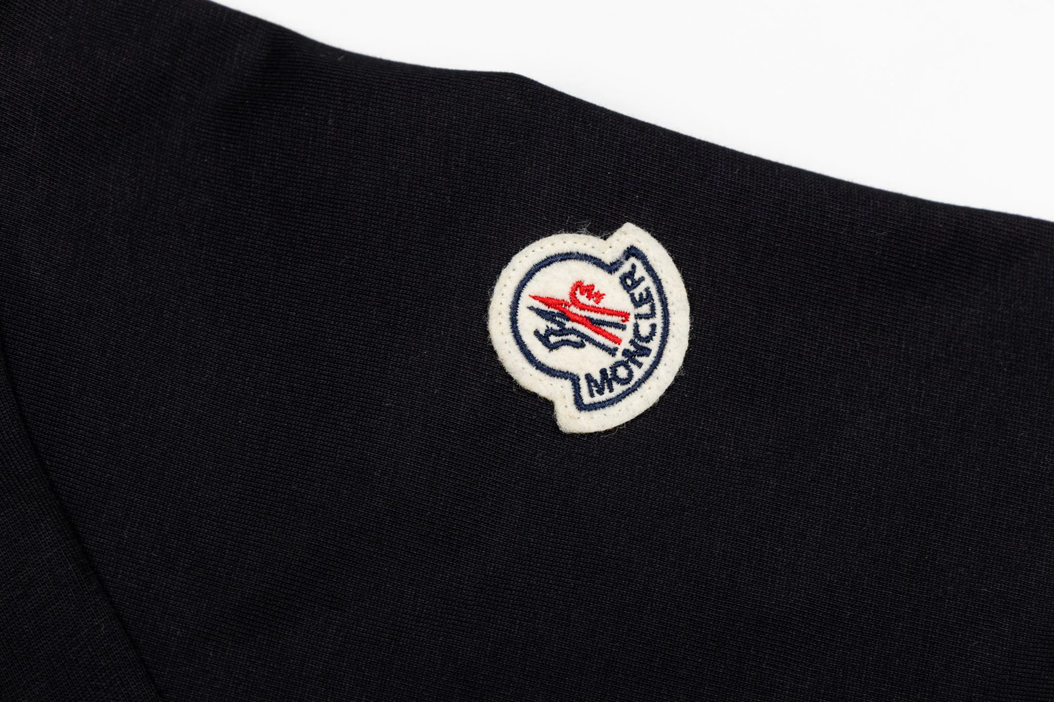Футболки Женские Moncler 10406458