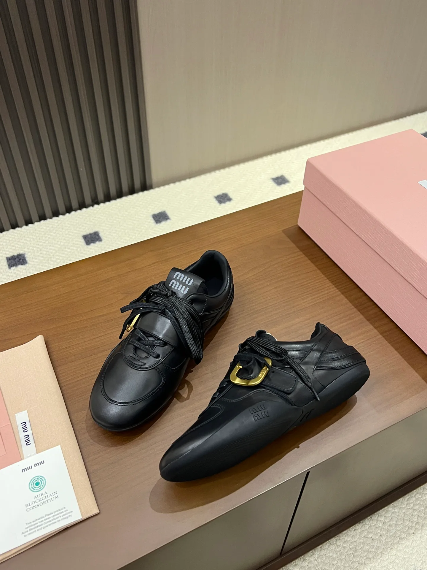 Кроссовки Женские Miu Miu 17968595
