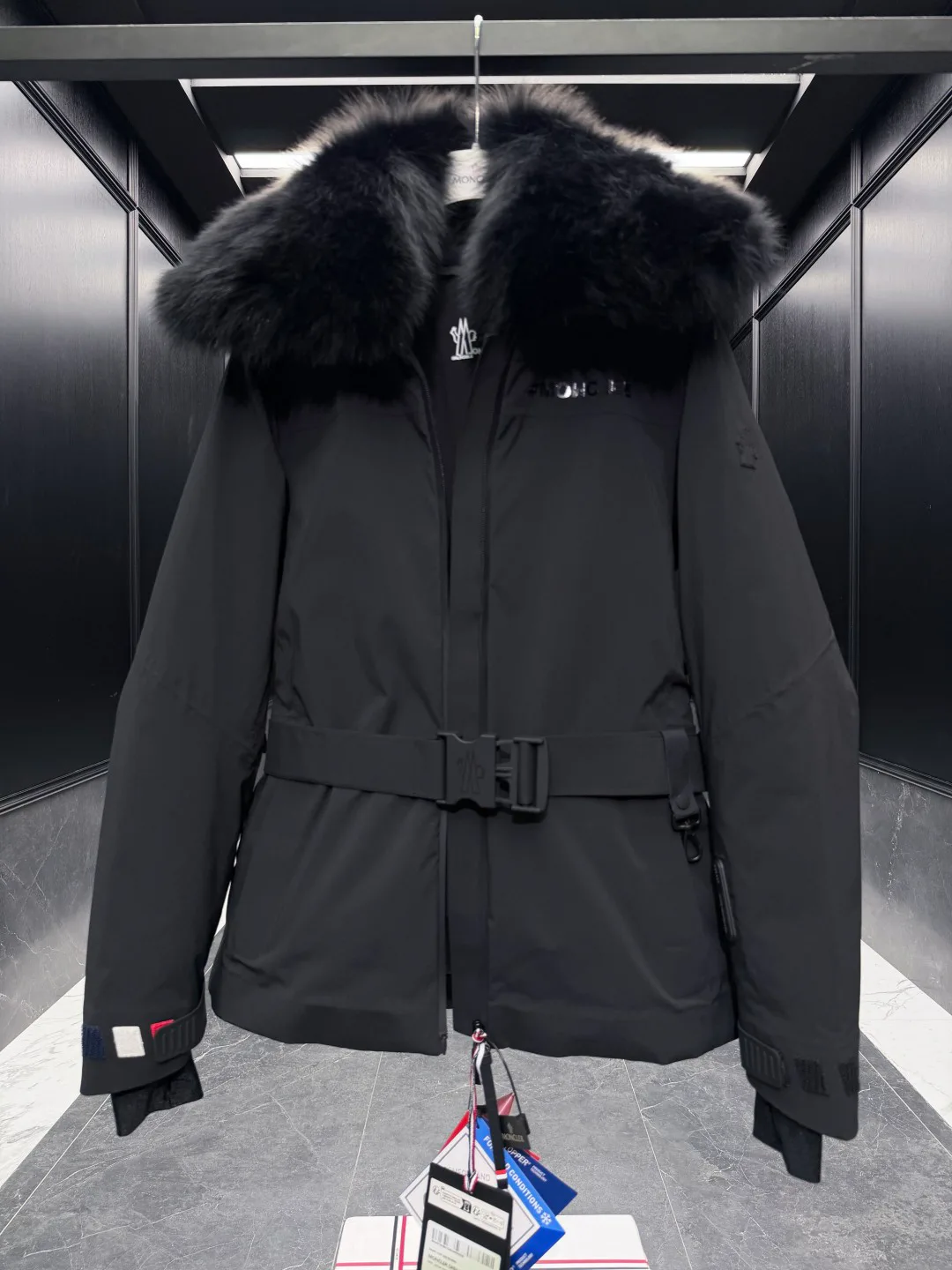 Куртки И Пуховики Женские Moncler 18741181