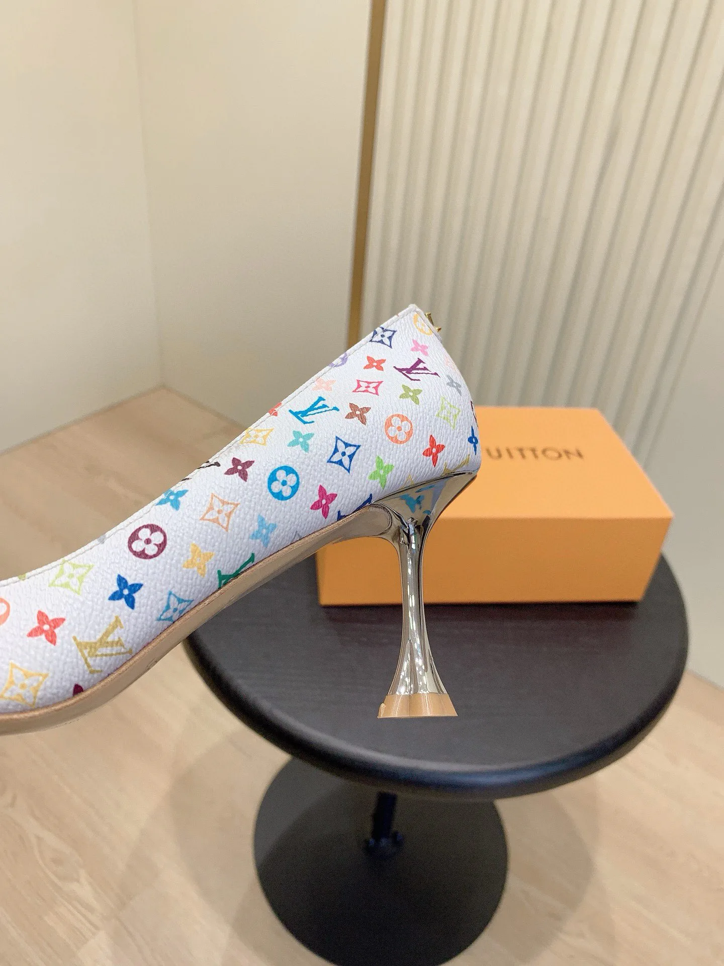 Туфли Женские Louis Vuitton 1834461