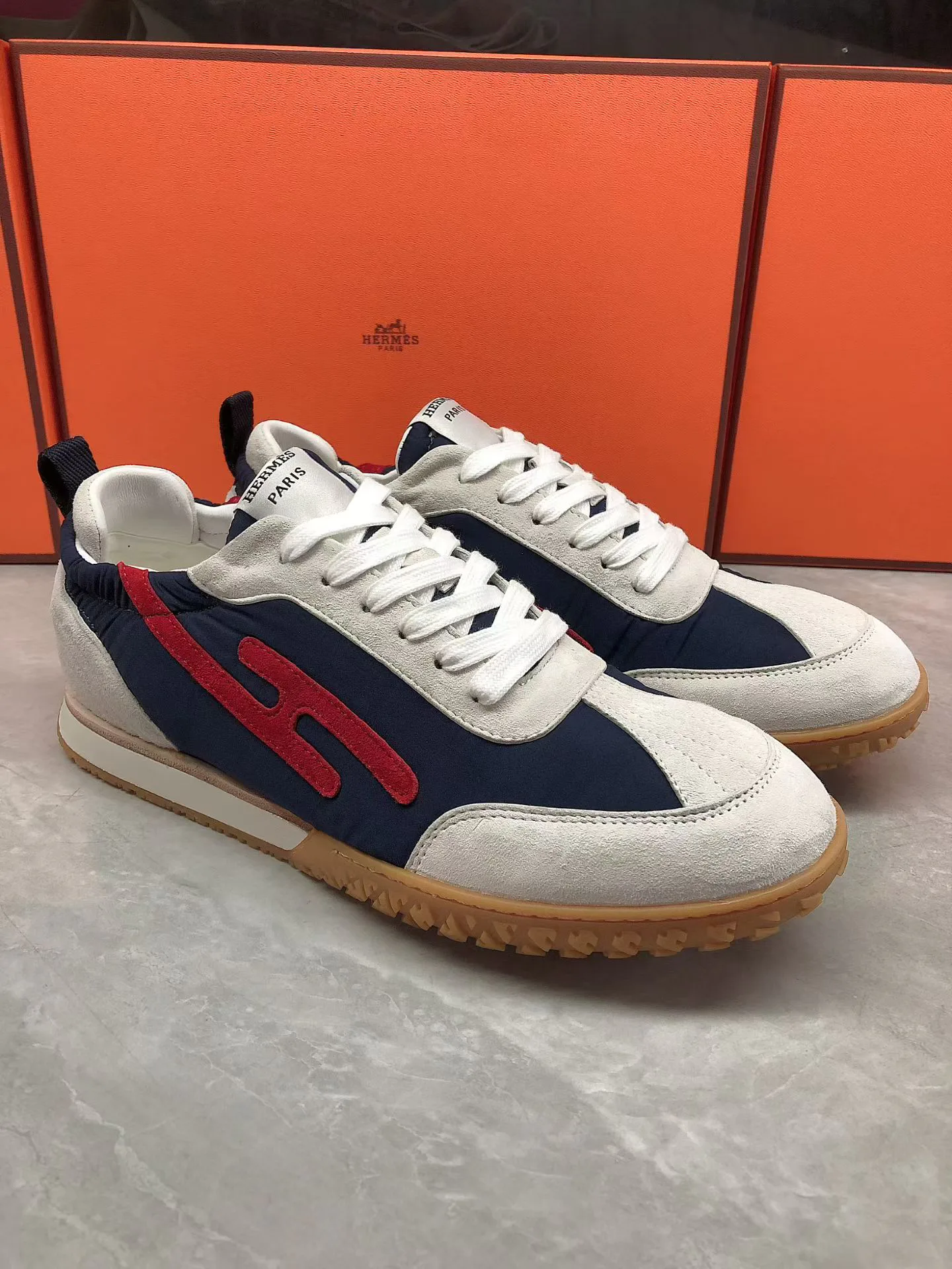 Кроссовки Женские Hermes 11765369