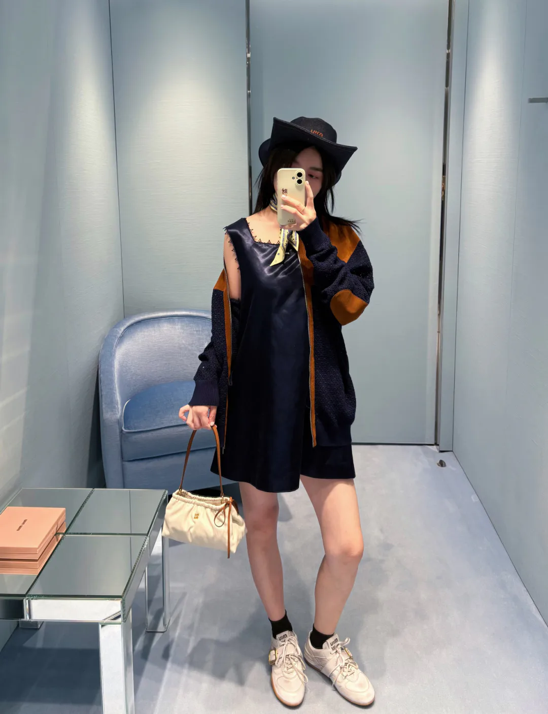 Куртки И Пуховики Женские Miu Miu 18934388