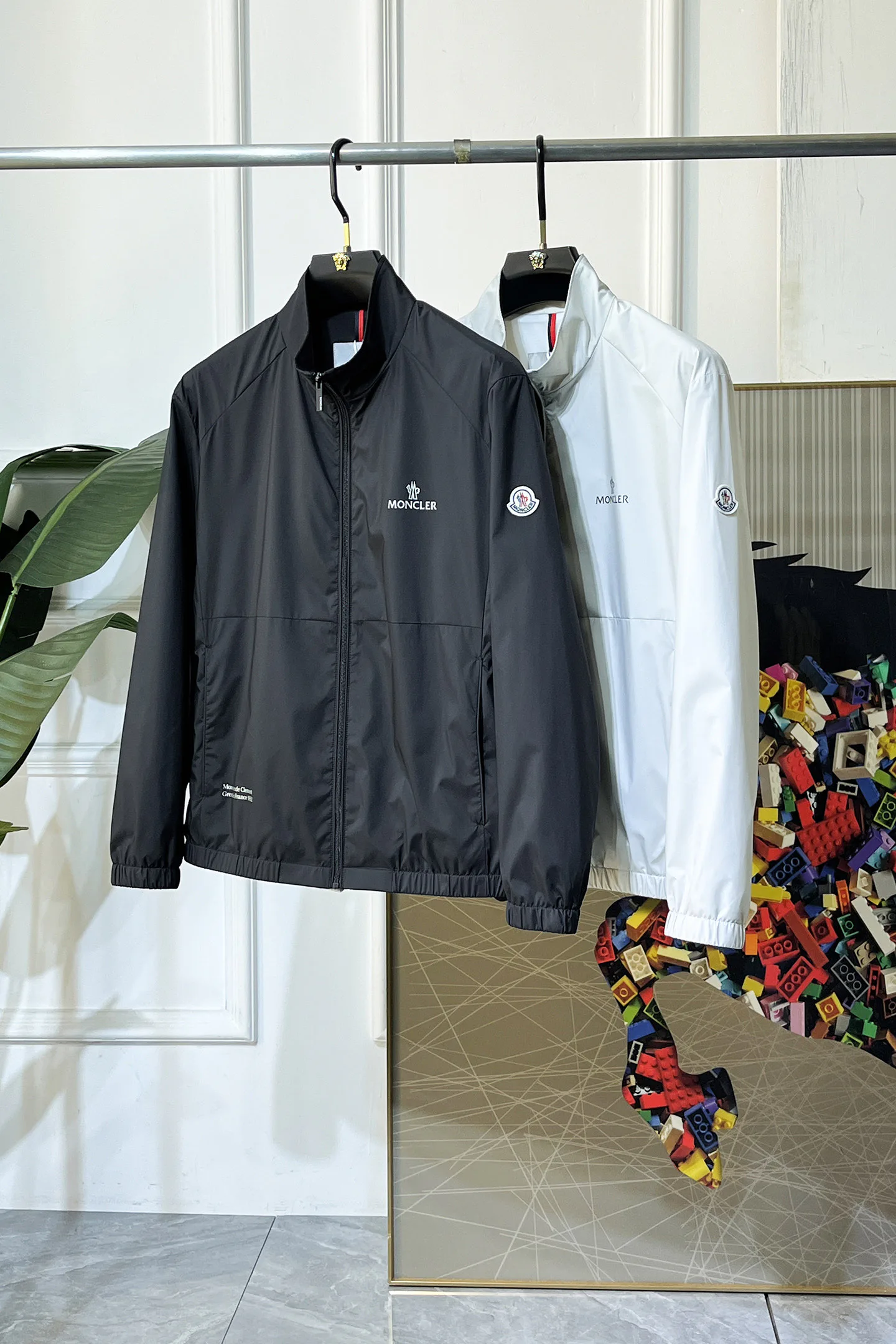 Куртки И Пуховики Мужские Moncler 11222586