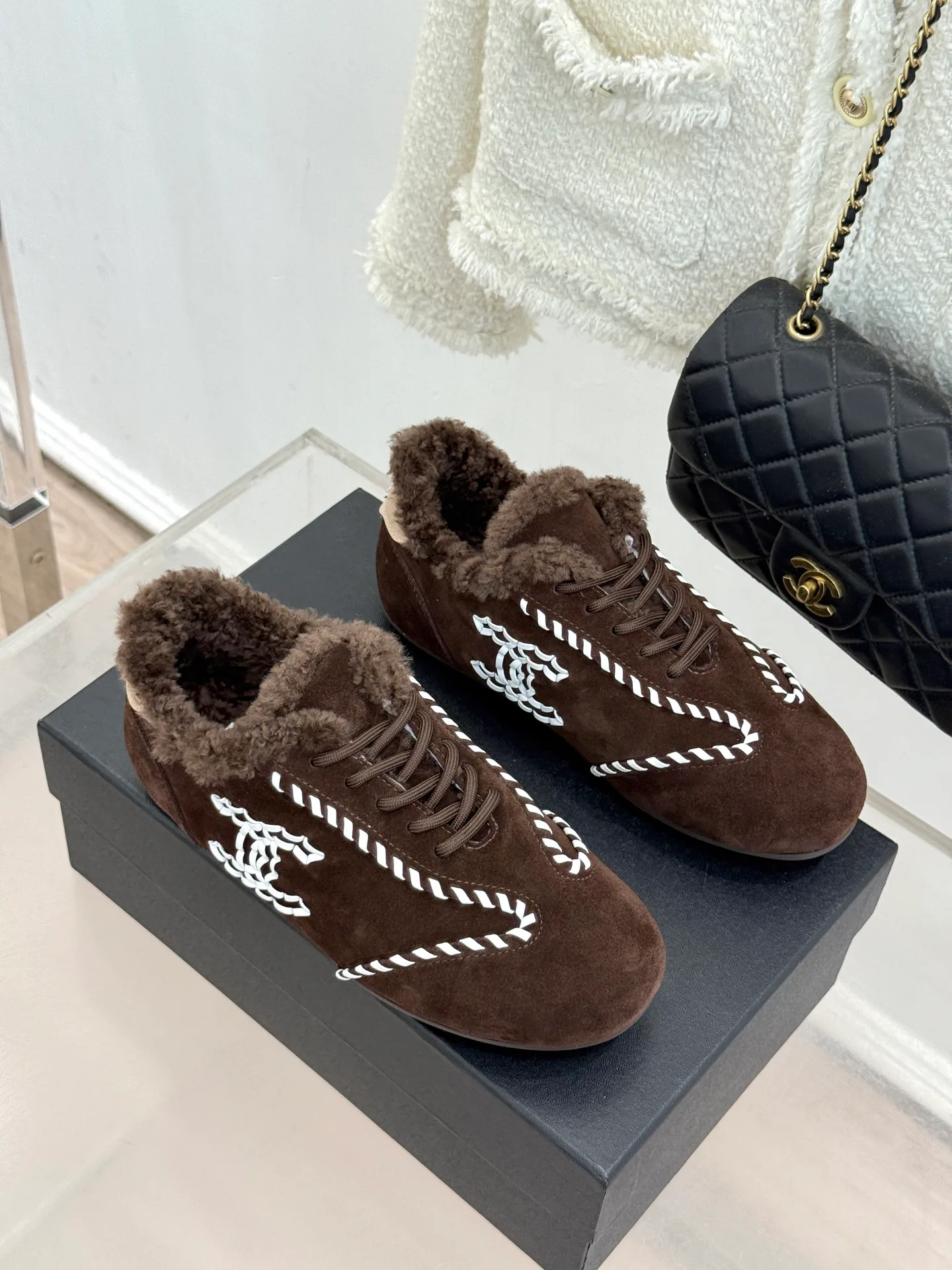 Кроссовки Женские Chanel 18788746