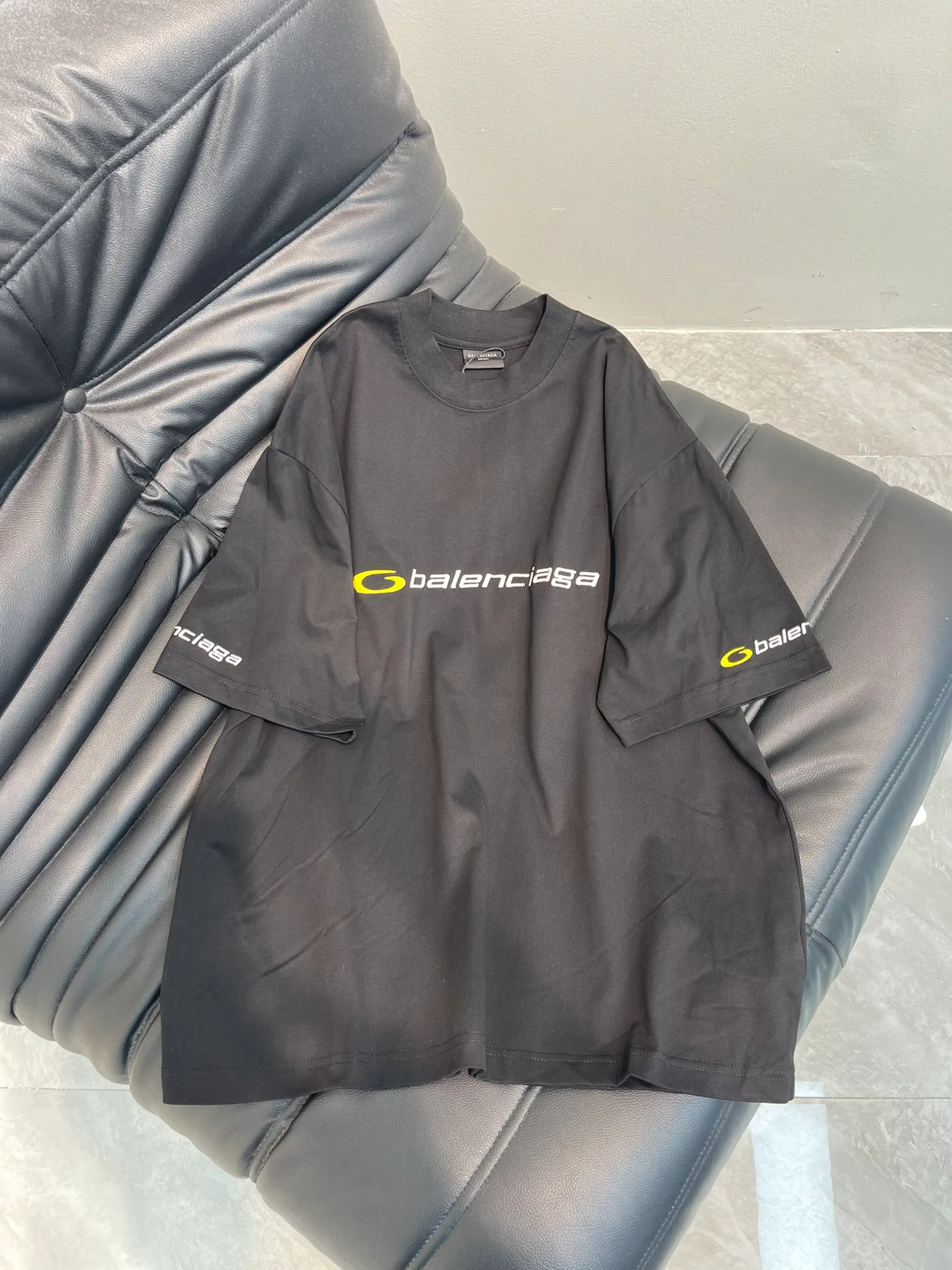 Футболки Женские Balenciaga 11569434