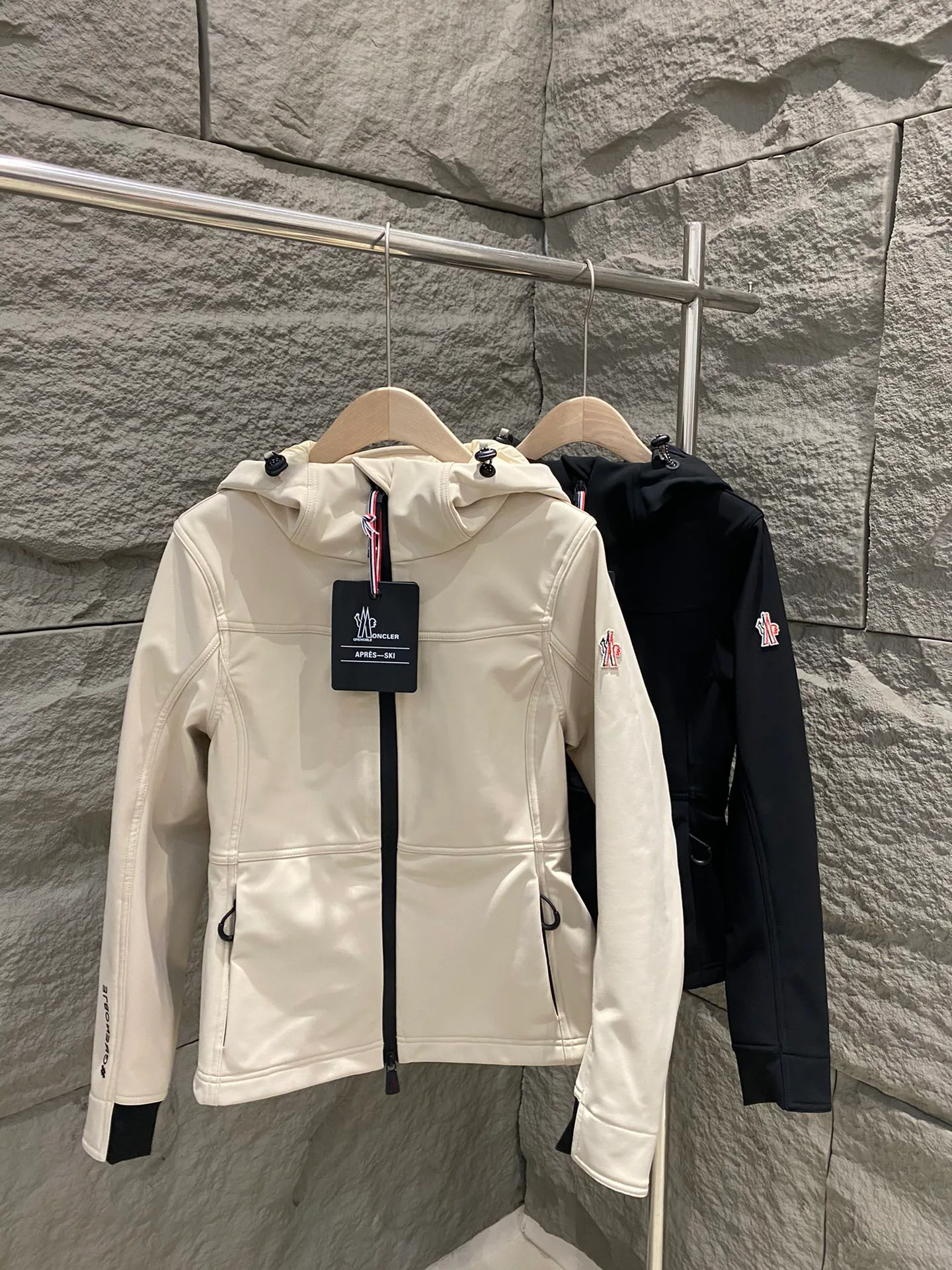 Куртки И Пуховики Женские Moncler 11862614