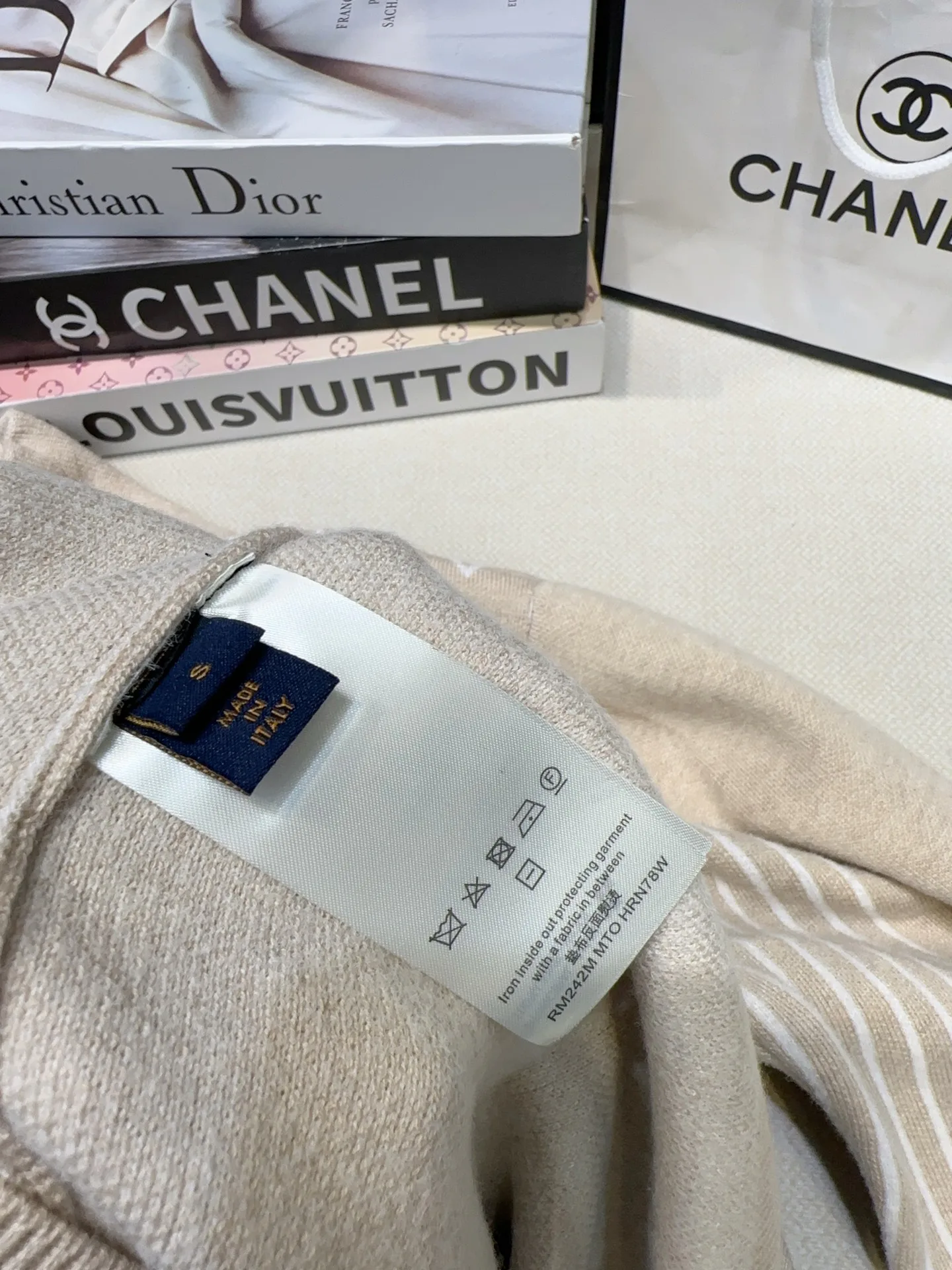 Джемперы И Свитеры Женские Louis Vuitton 11172104