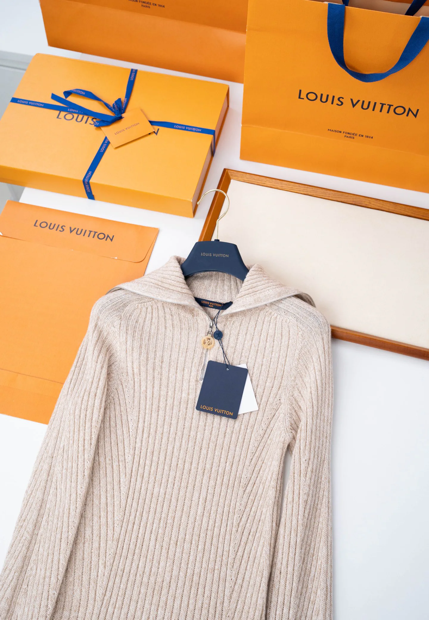 Джемперы И Свитеры Женские Louis Vuitton 19373653