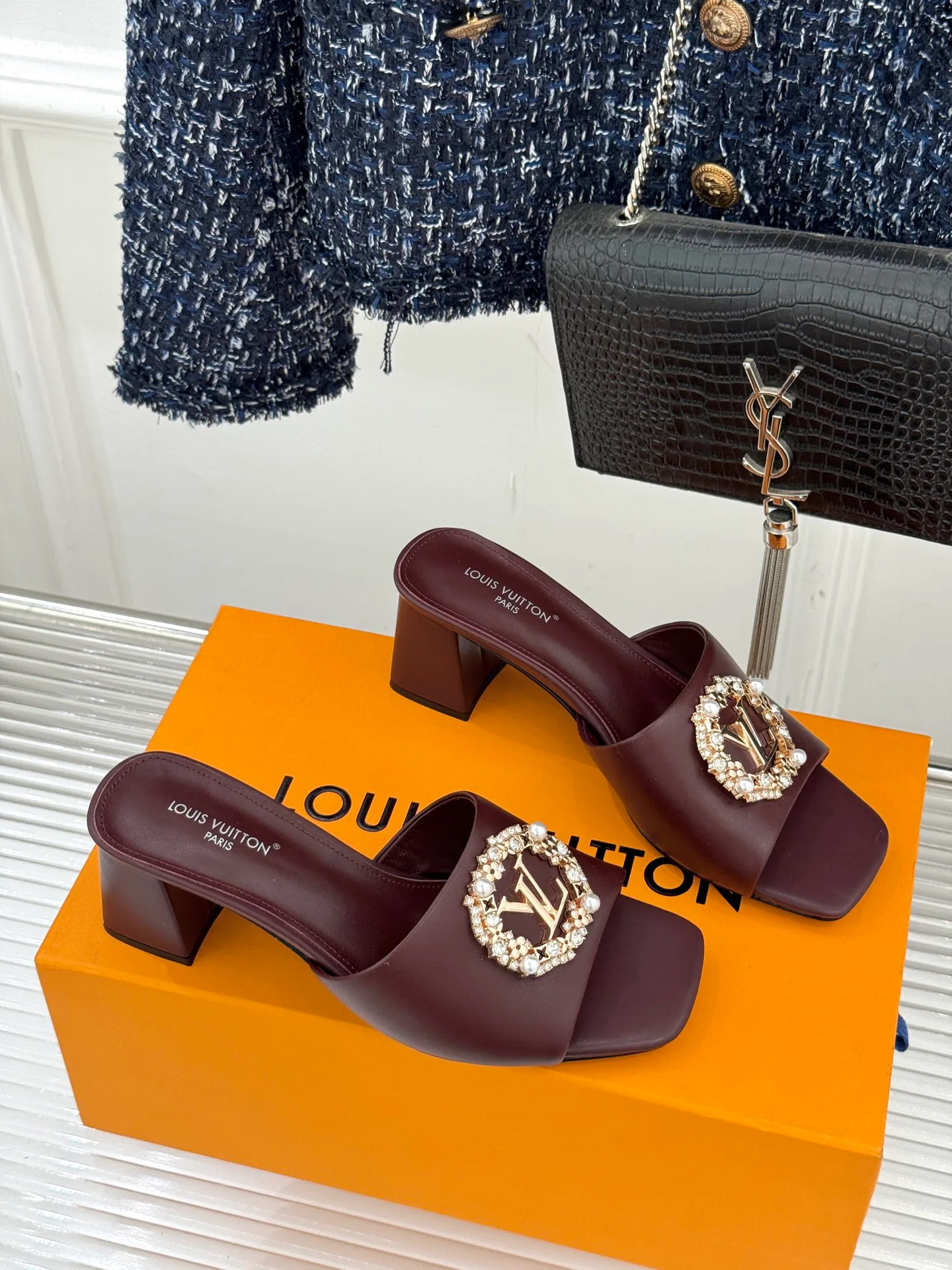 Босоножки Женские Louis Vuitton 2768104