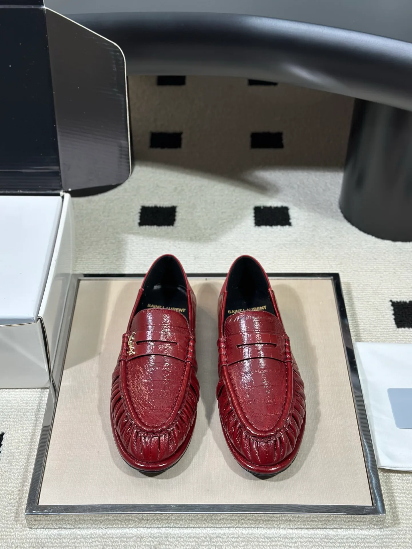 Лоферы И Мокасины Женские Saint Laurent 18041756