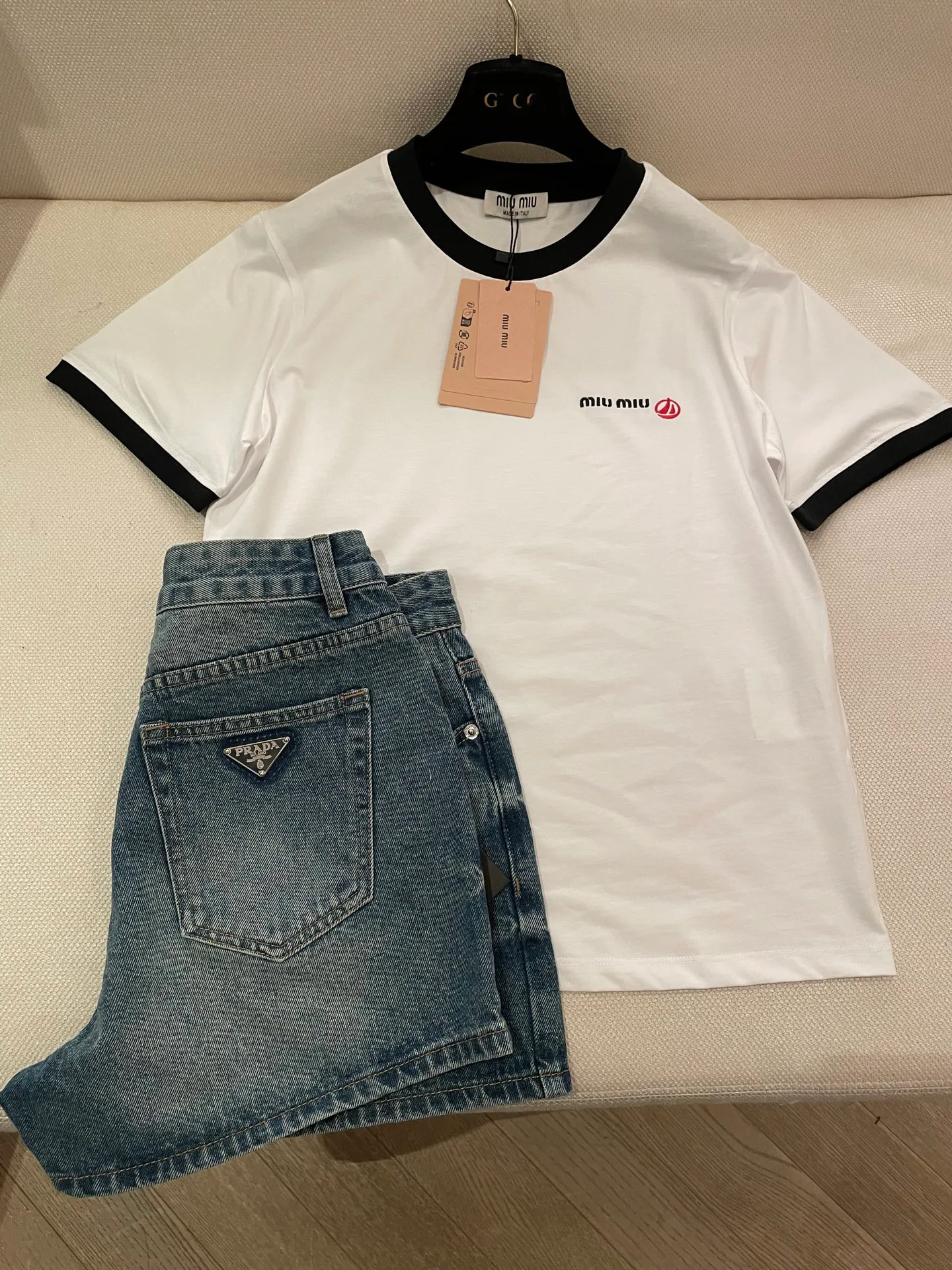 Футболки Женские Miu Miu