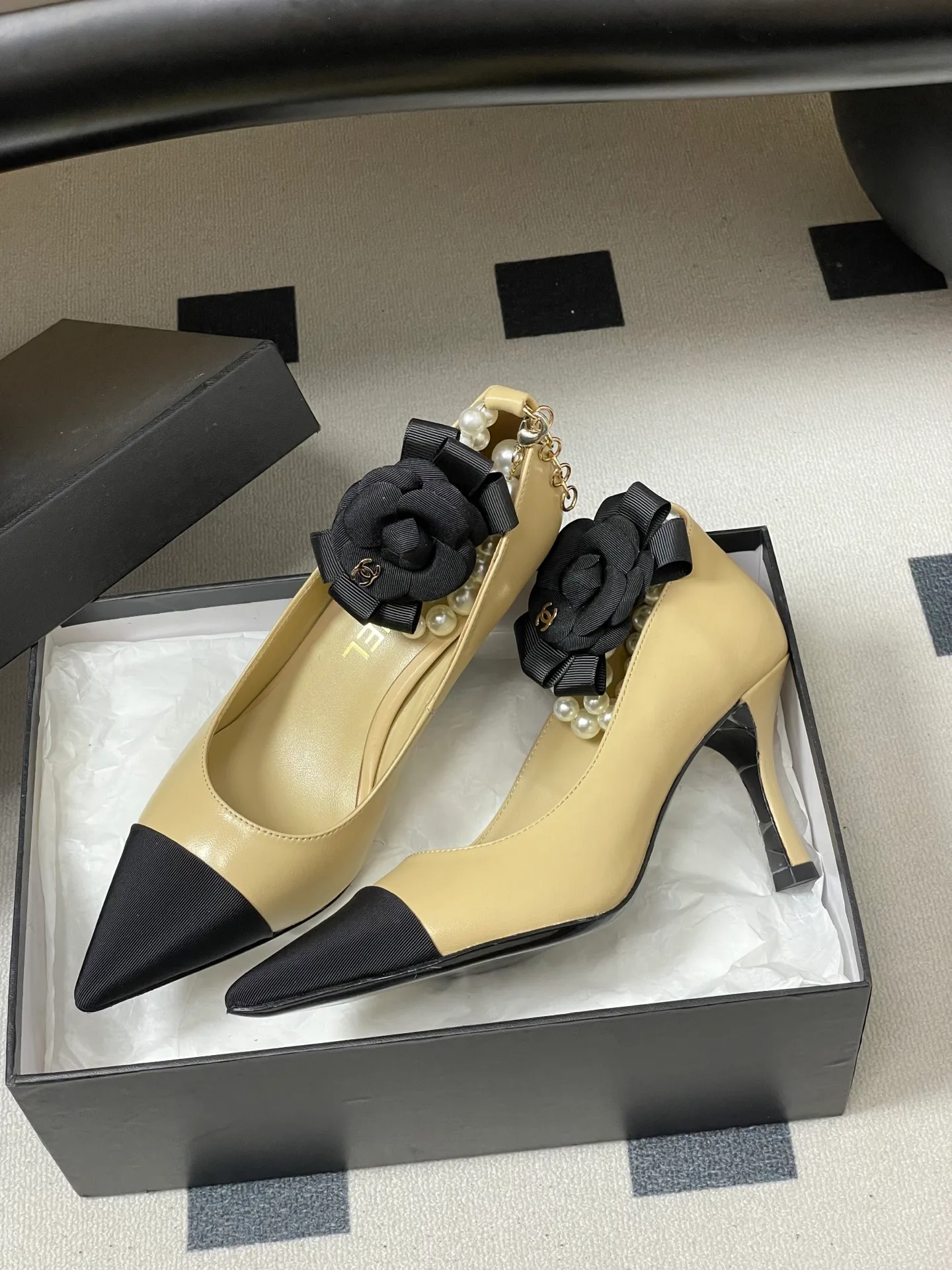 Босоножки Женские Chanel 11897596