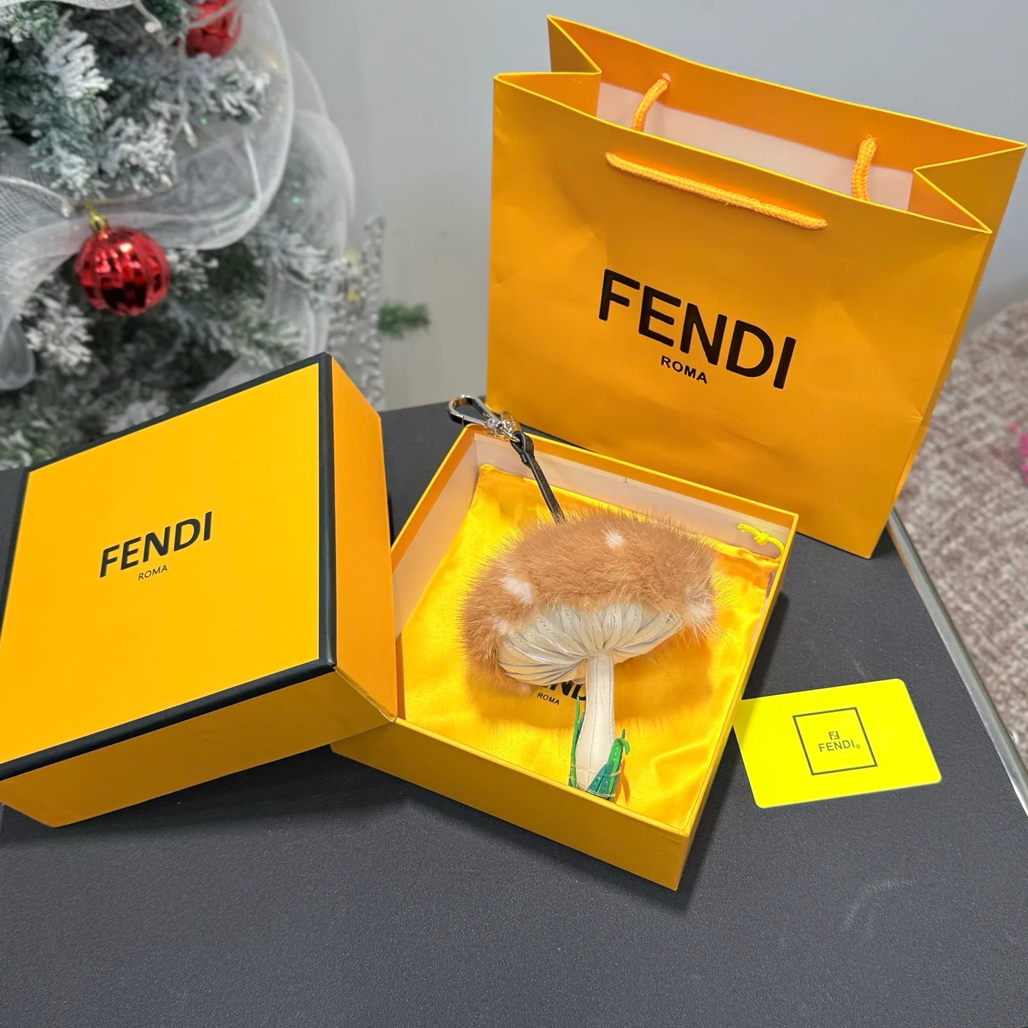 Ключницы Fendi 1678389
