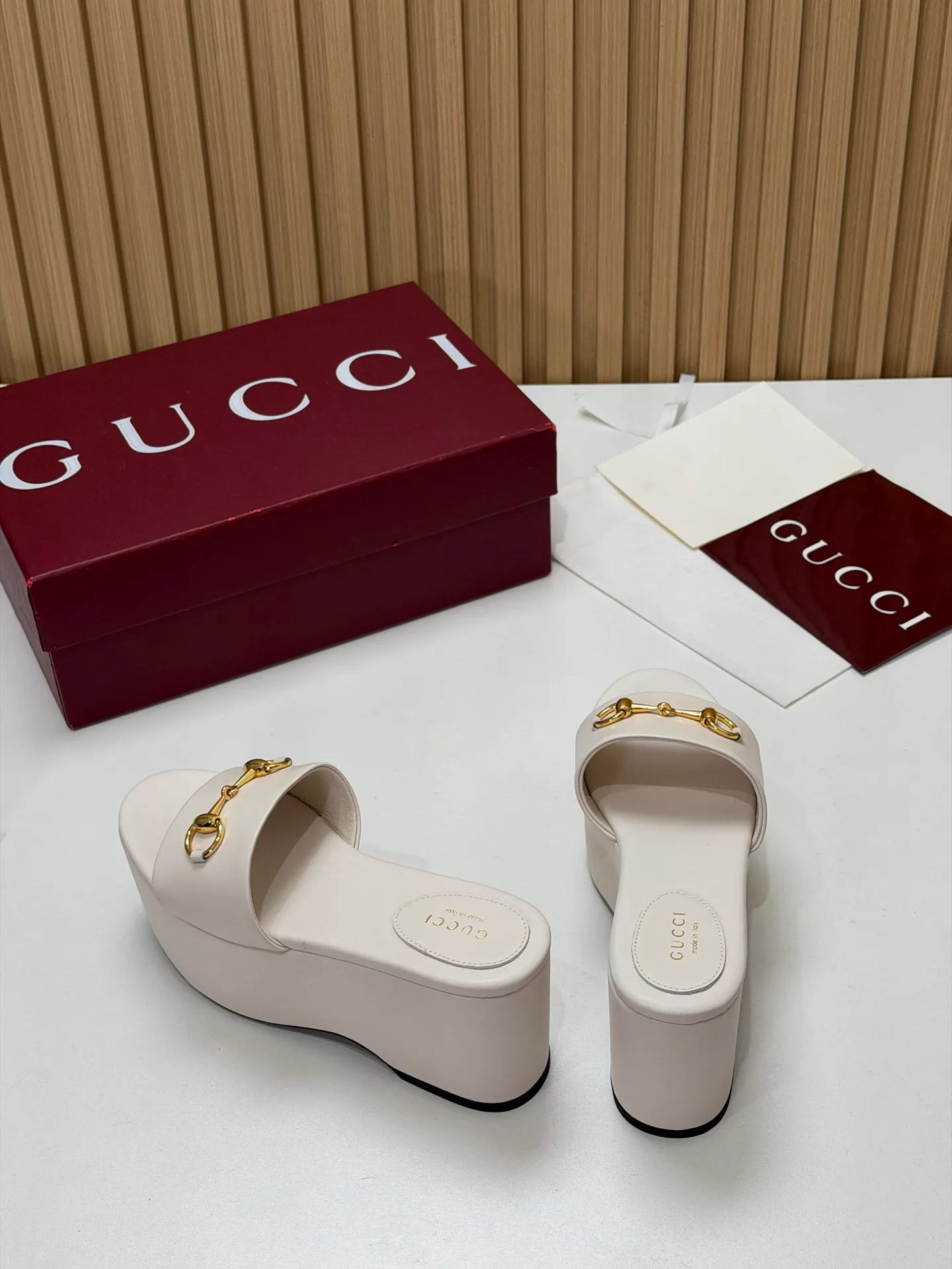 Босоножки Женские Gucci 17631678