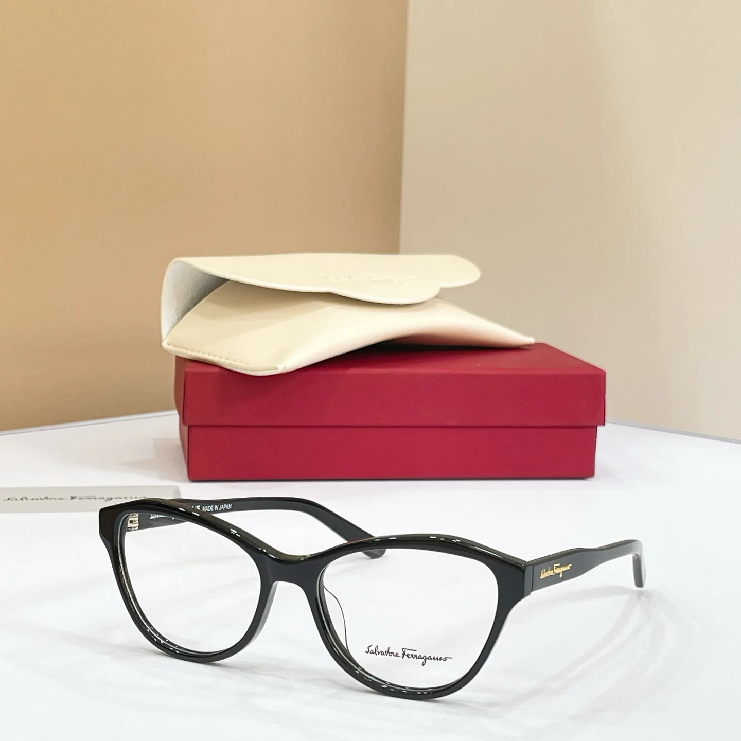 Очки Salvatore Ferragamo 17381287