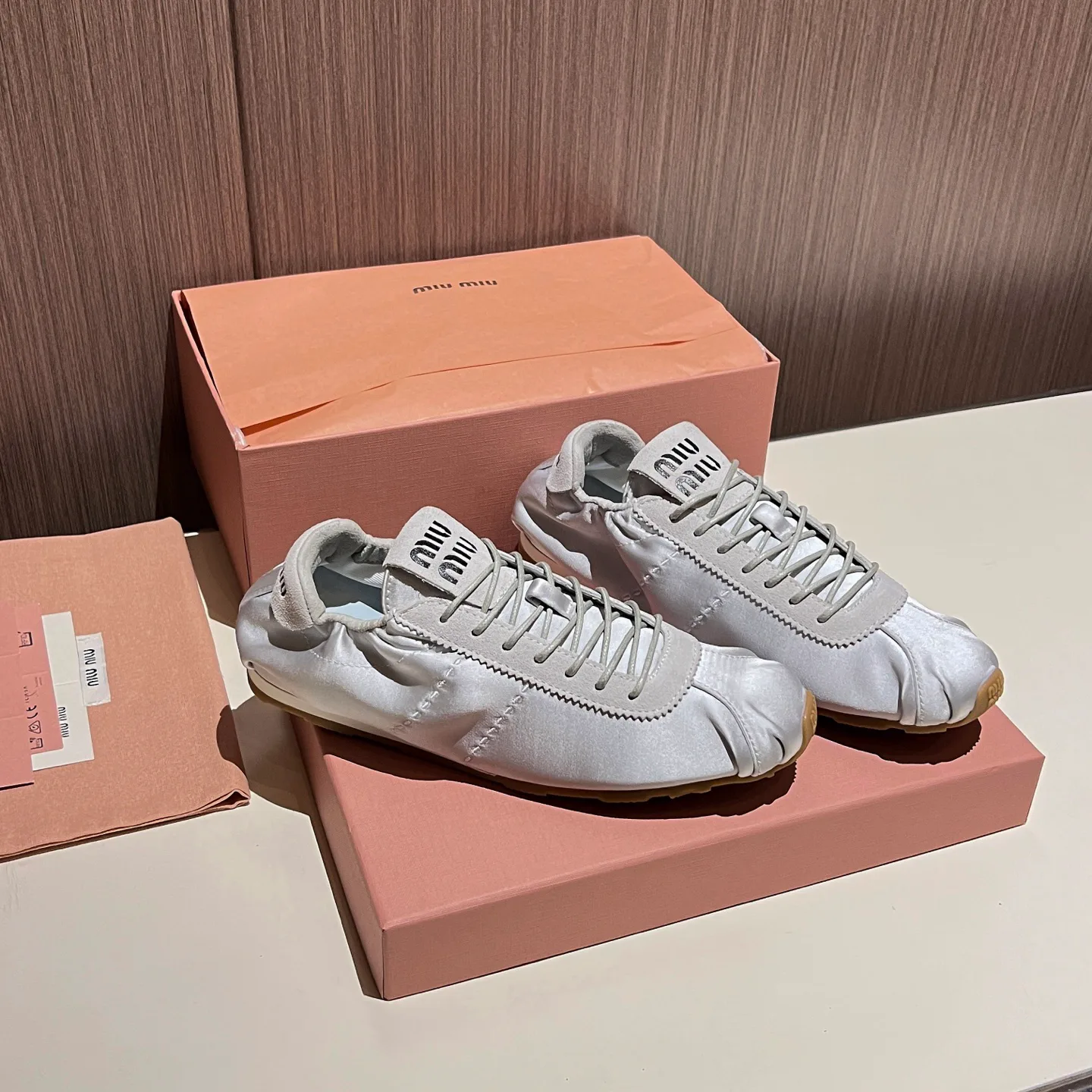 Кроссовки Женские Miu Miu 17968599
