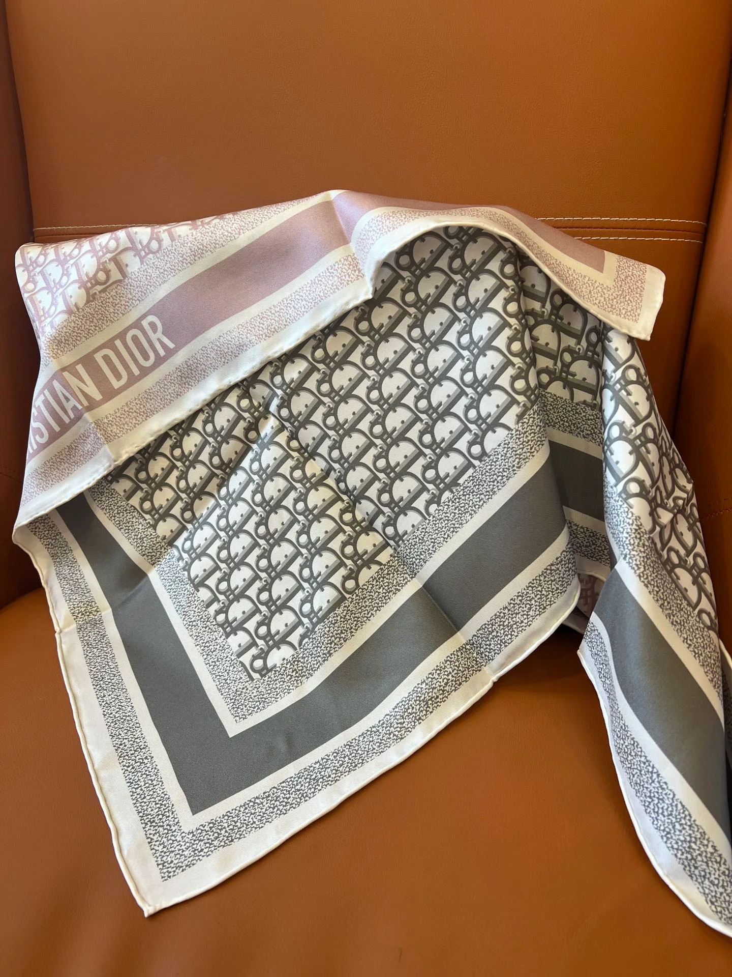 Платки Christian Dior 11852831