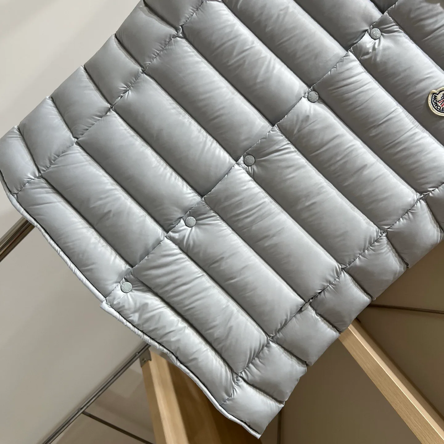 Жилеты Женские Moncler 18110908