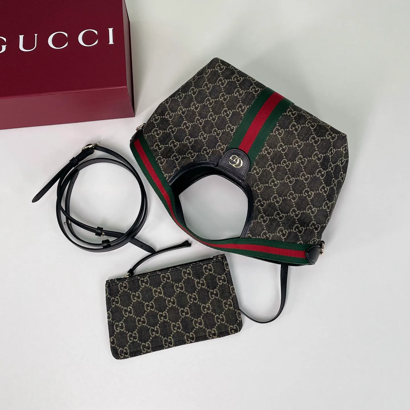 Классические Сумки Женские Gucci 11825964