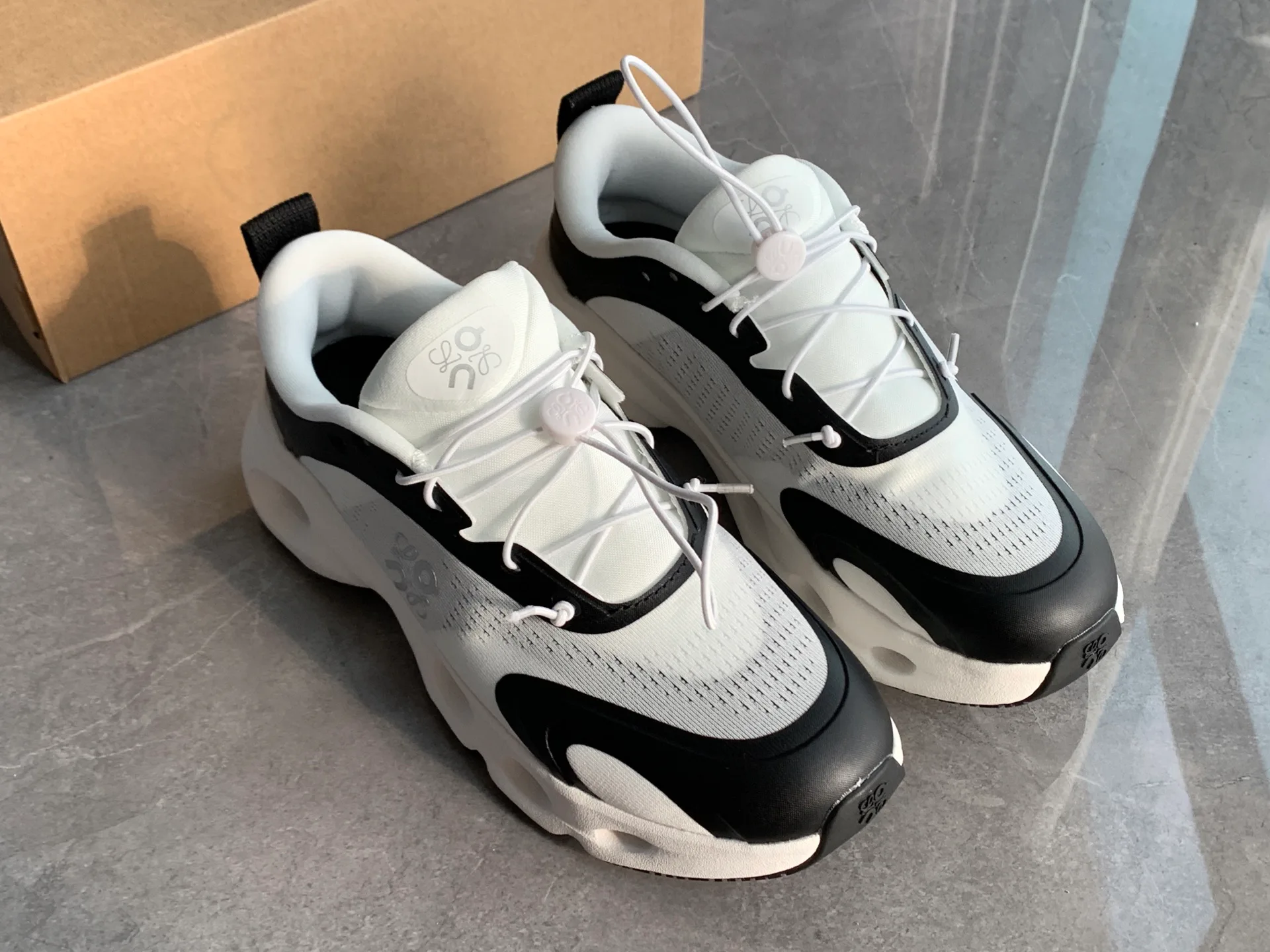 Кроссовки Женские Loewe 173522