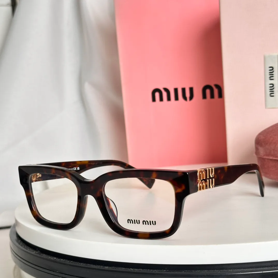 Очки Miu Miu 231827