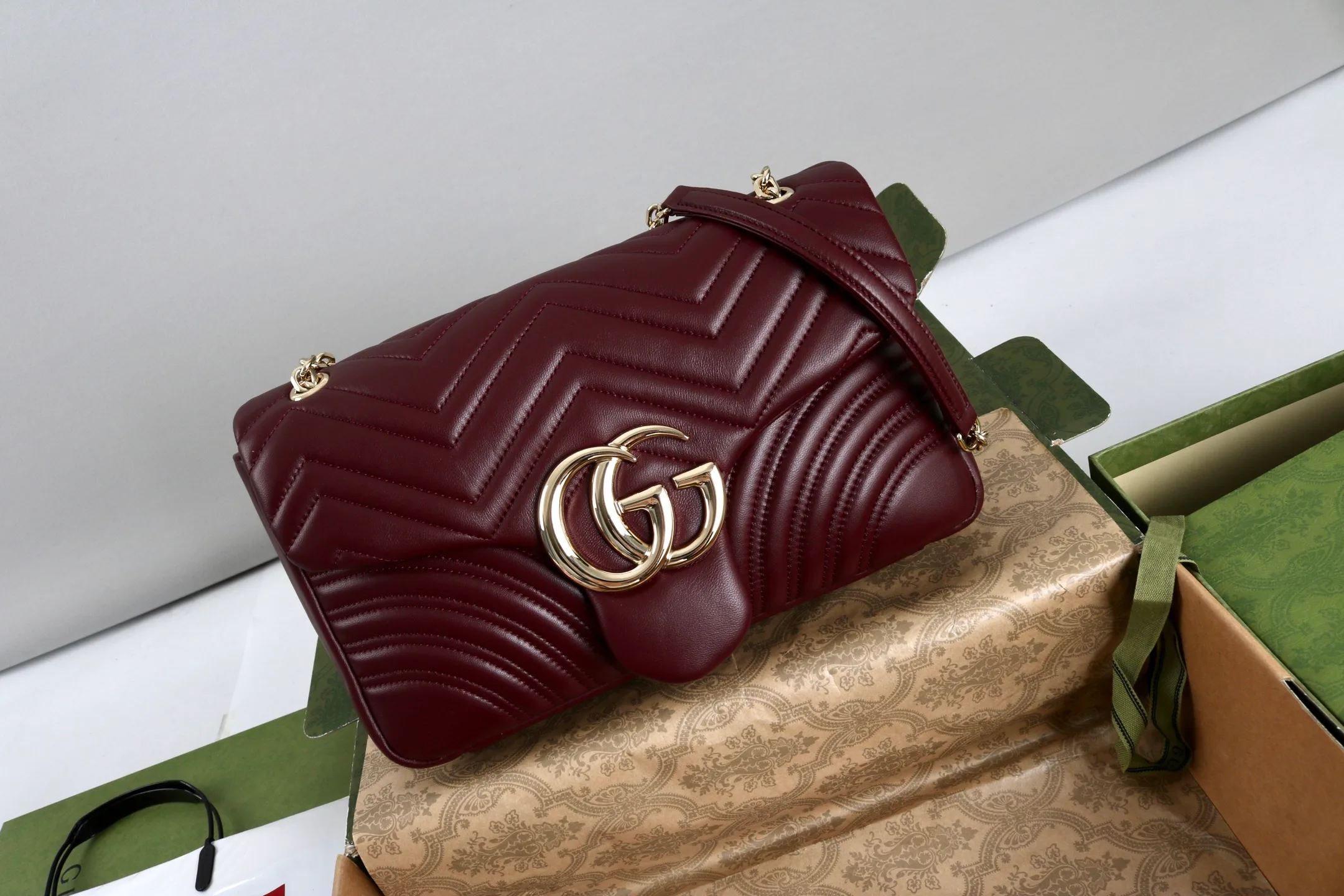 Классические Сумки Женские Gucci 18223238