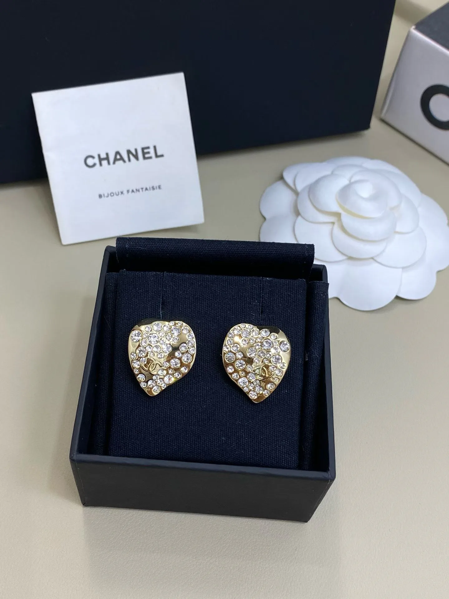 Бижутерия Chanel 18351208