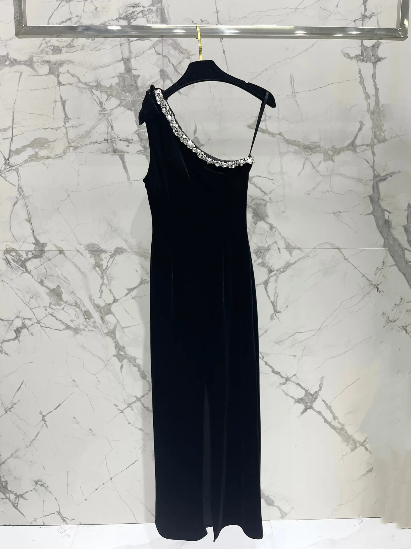 Платья Женские Chanel 18527334