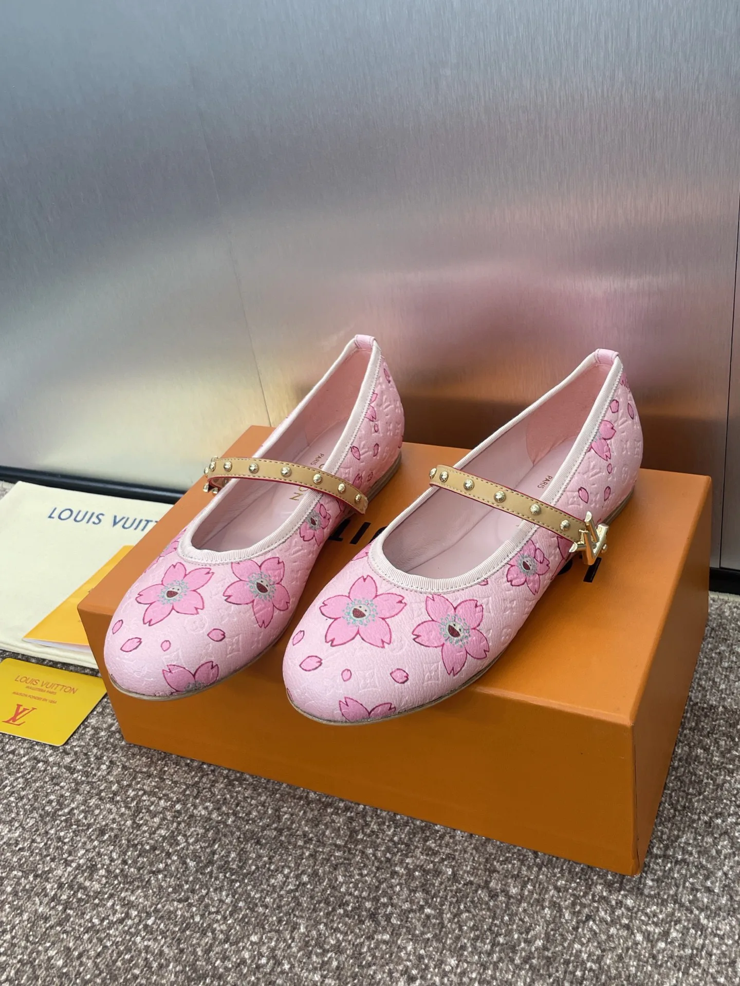 Туфли Женские Louis Vuitton 13346494