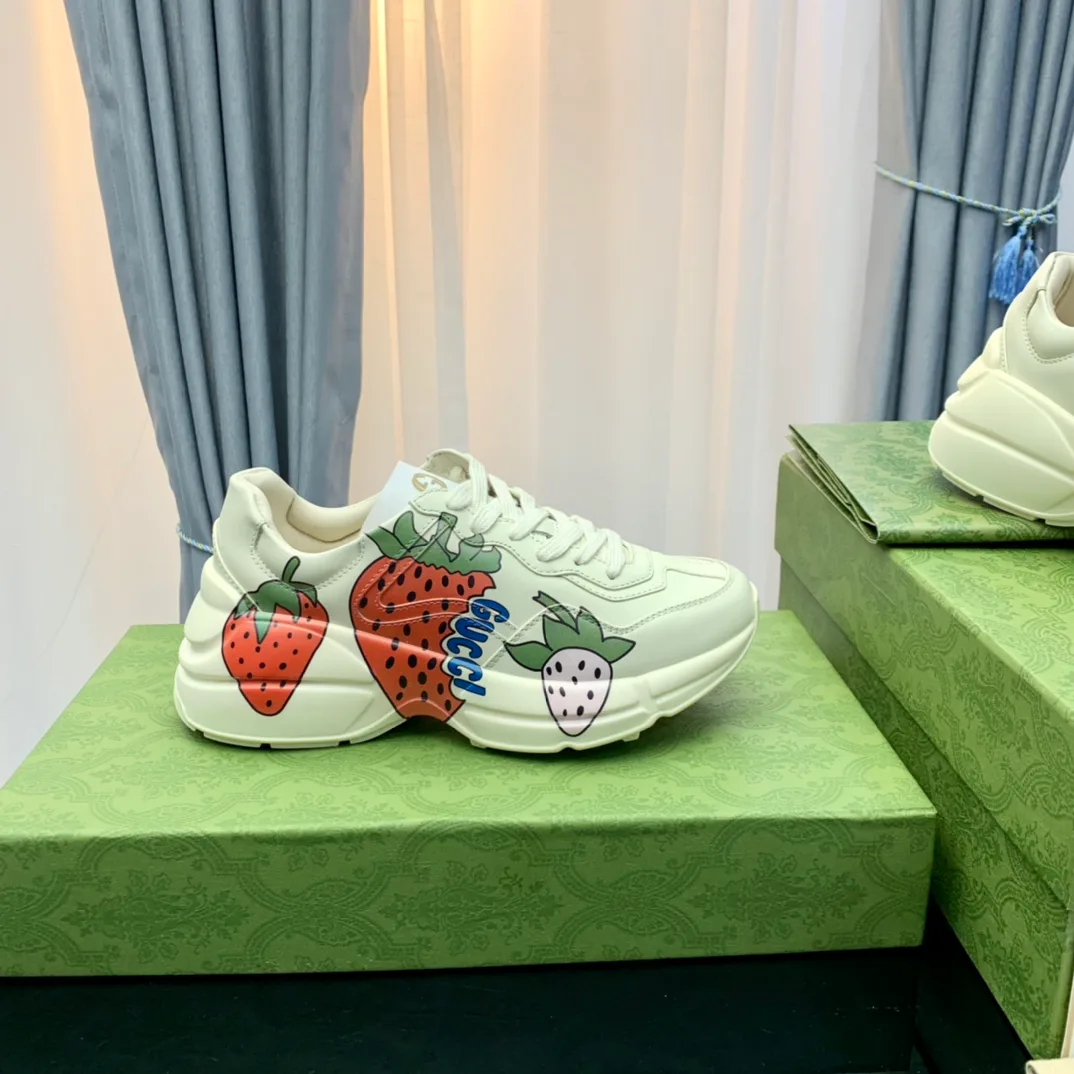 Кроссовки Женские Gucci 5120043