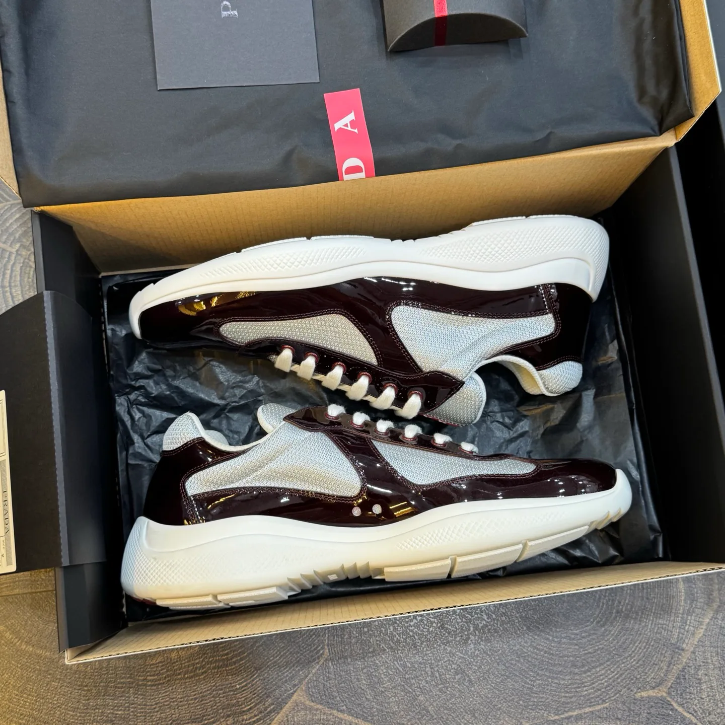 Кроссовки Женские Prada 18267060