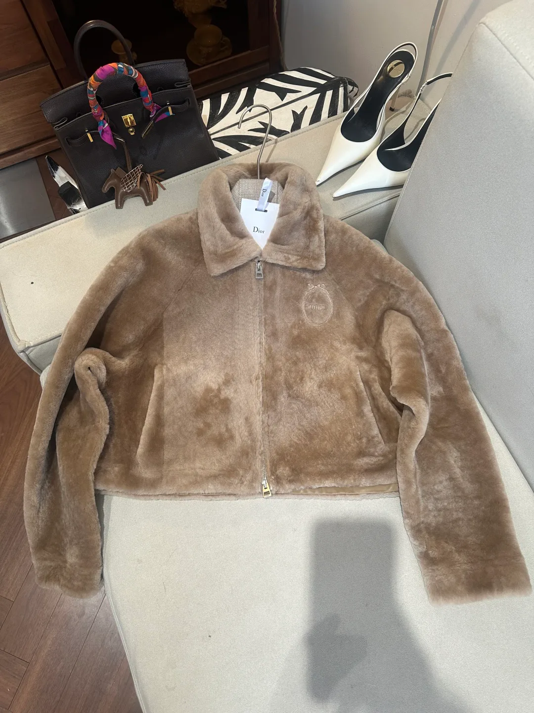 Кожаные Куртки И Дублёнки Женские Christian Dior 18333447