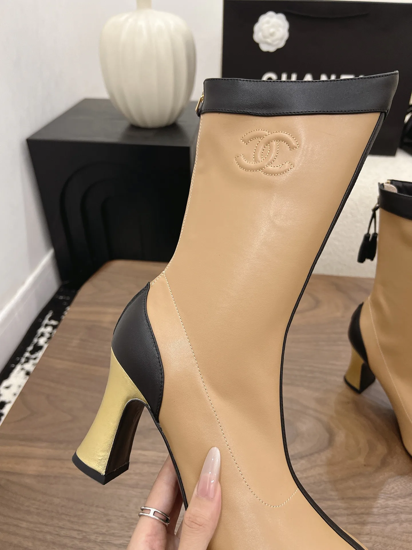 Сапоги Женские Chanel 17599937