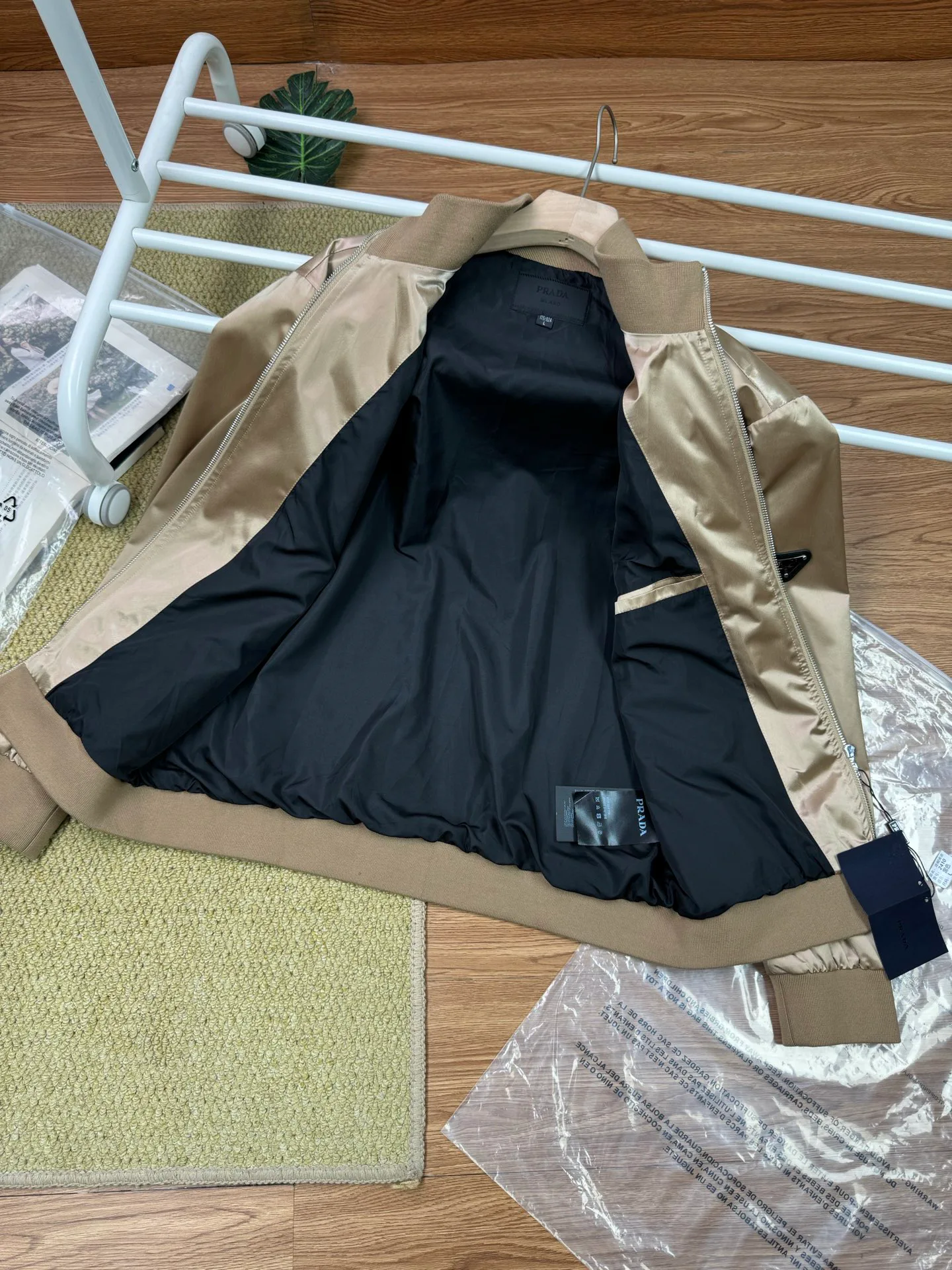 Куртки И Пуховики Мужские Prada 11140006