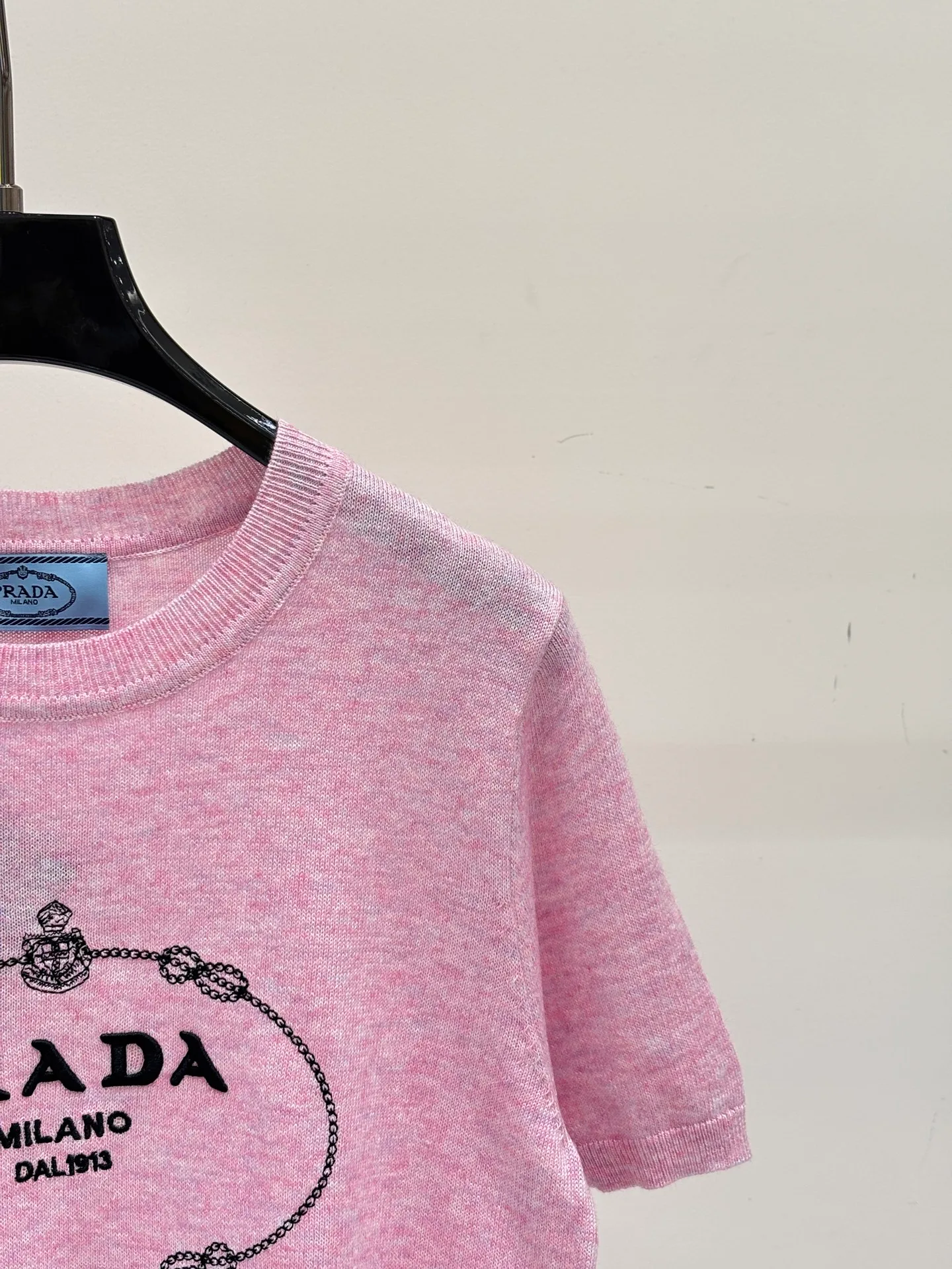Футболки Женские Prada 17603862