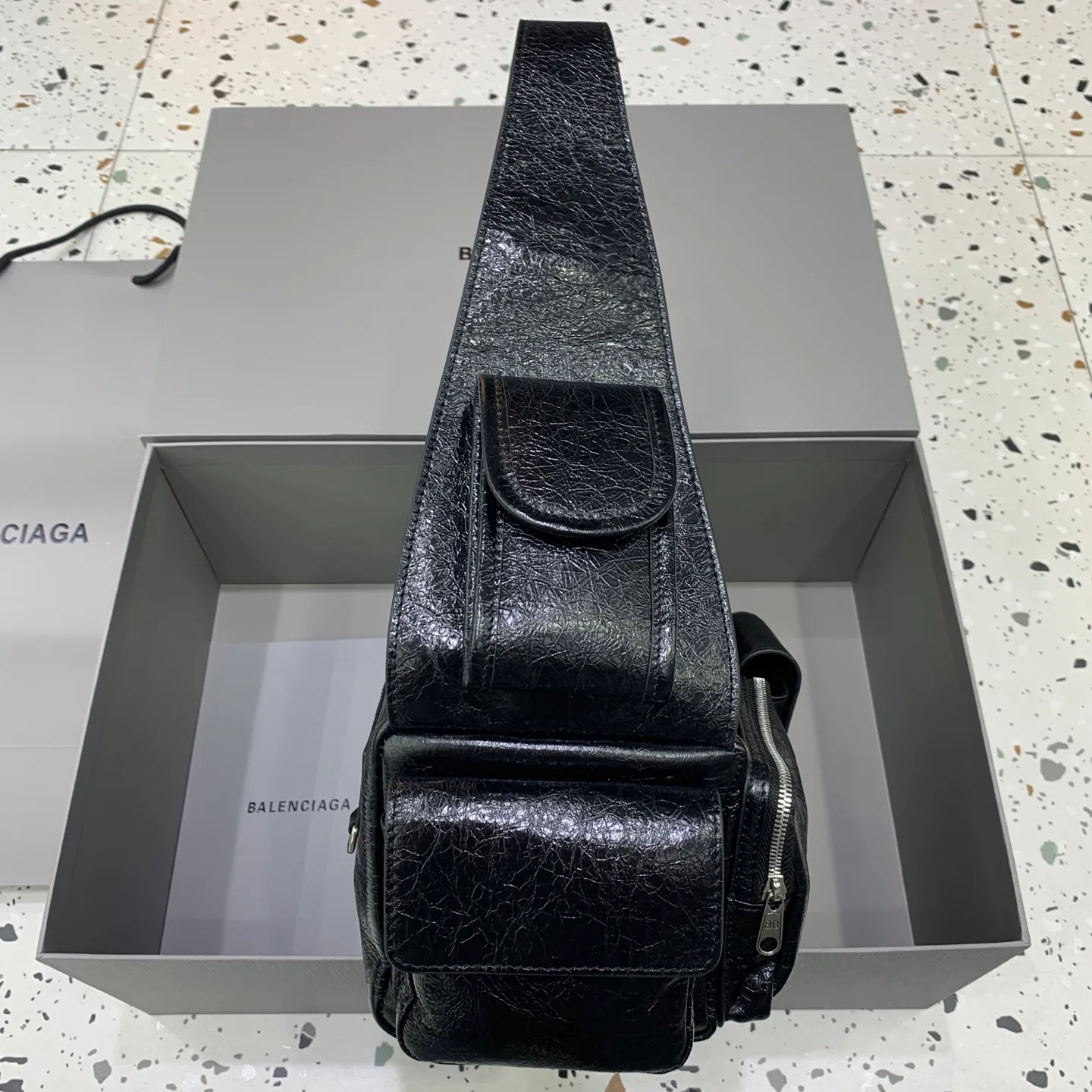 Классические Сумки Женские Balenciaga 18136076