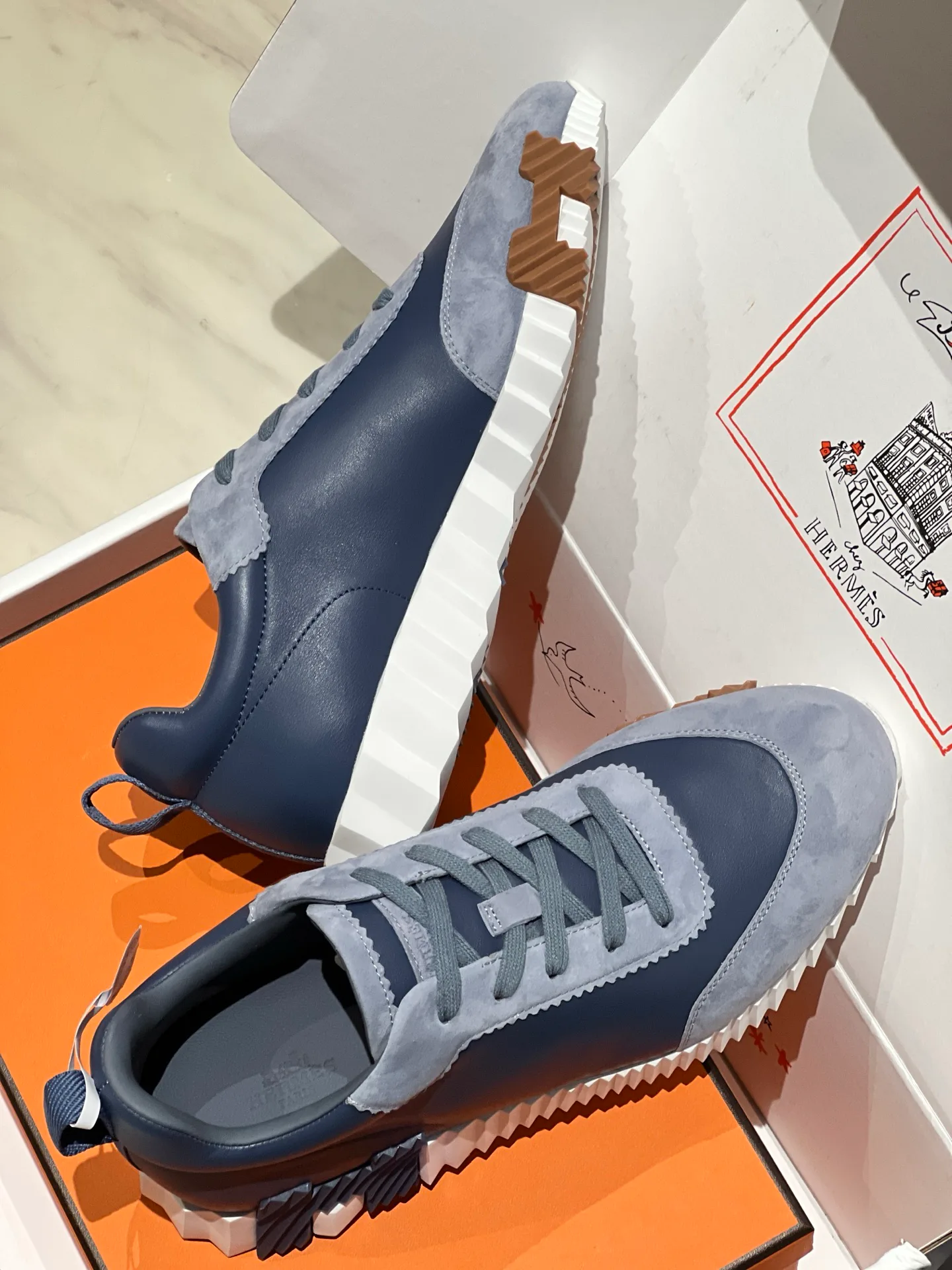 Кроссовки Женские Hermes 18080318