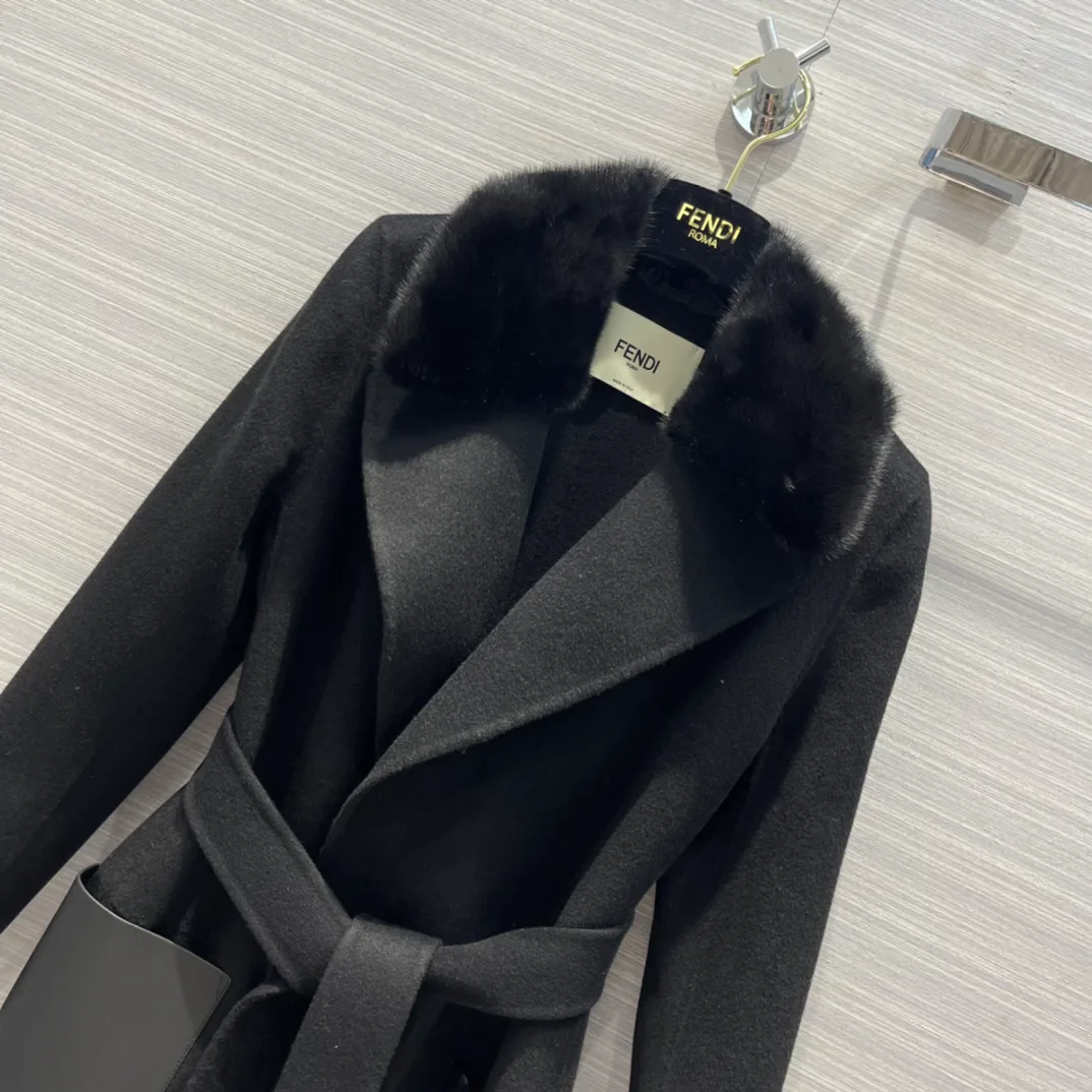 Пальто Женские Fendi 18200673