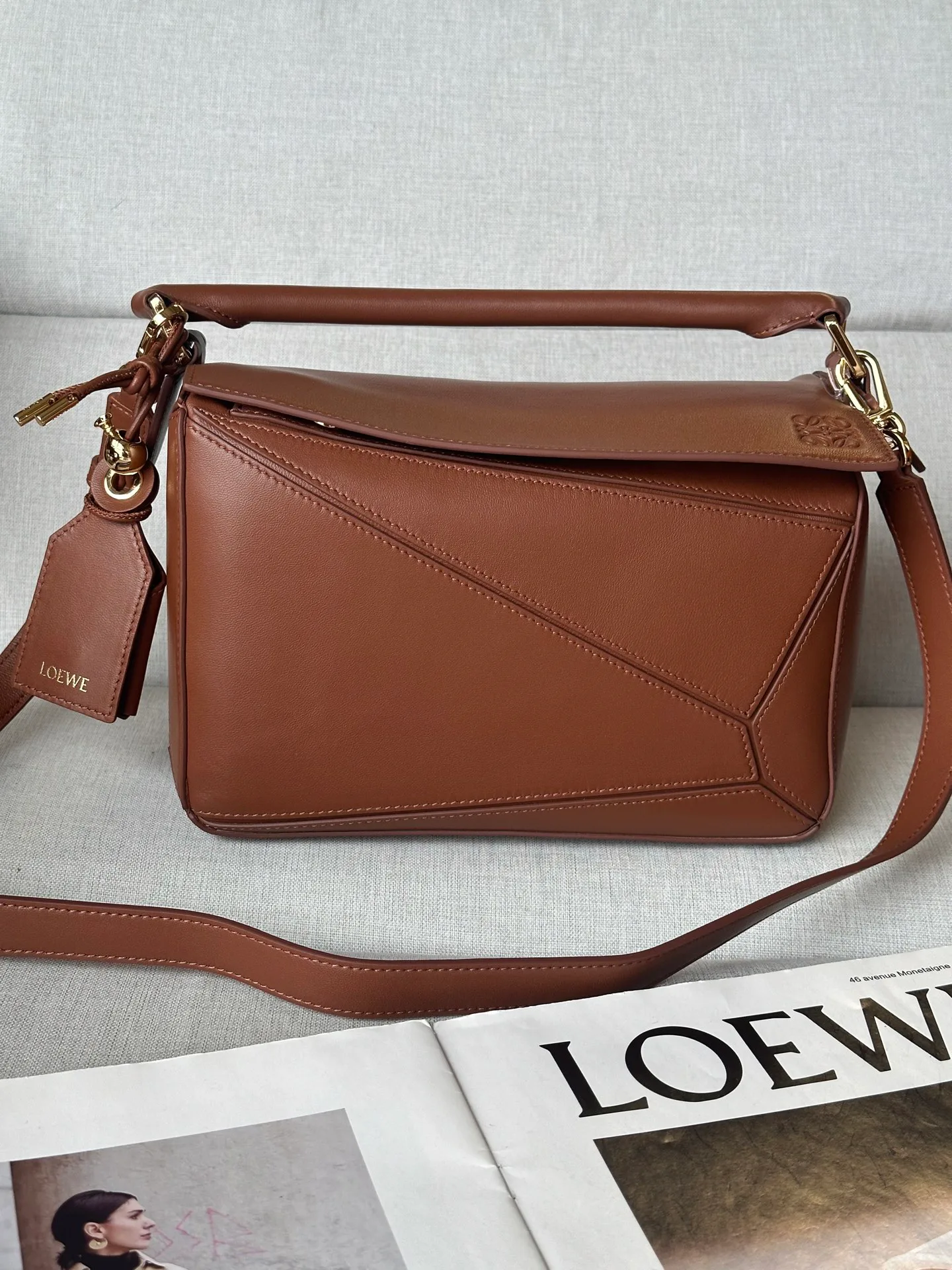 Классические Сумки Женские Loewe 1889656