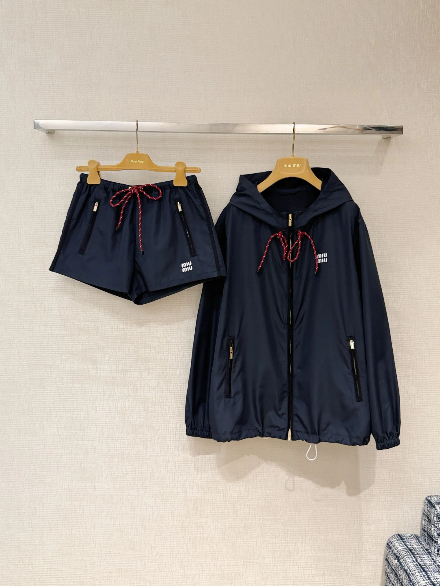 Куртки И Пуховики Женские Miu Miu 11444756